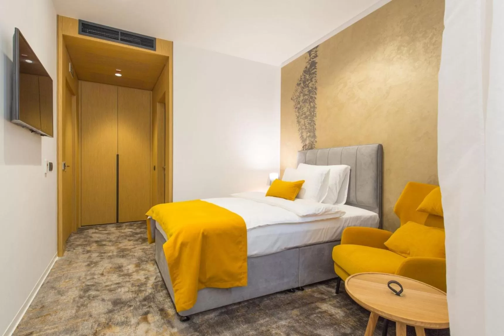 Photo of the whole room, Bed in Boutique Hotel Museum