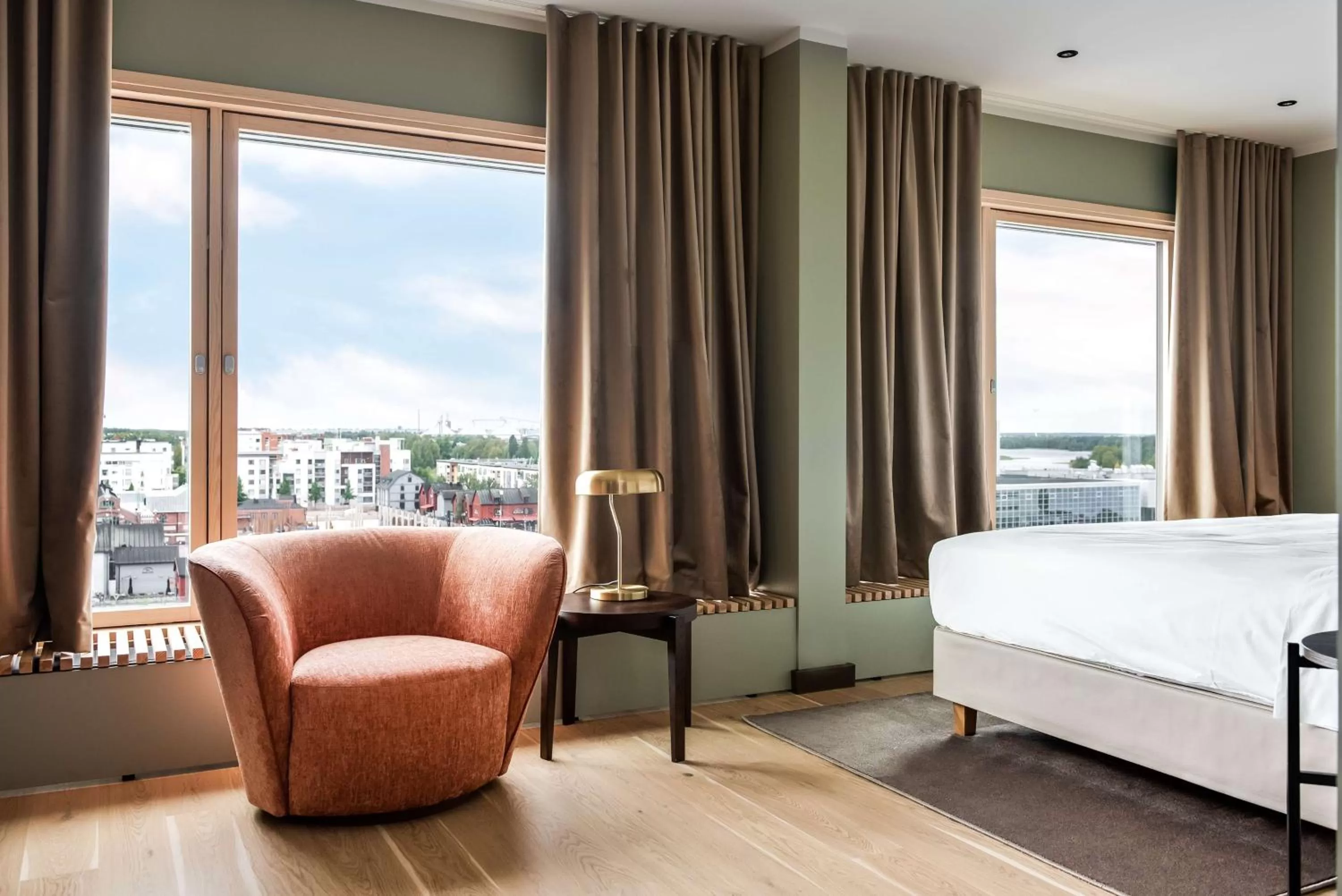 Bedroom, Bed in Radisson Blu Hotel, Oulu