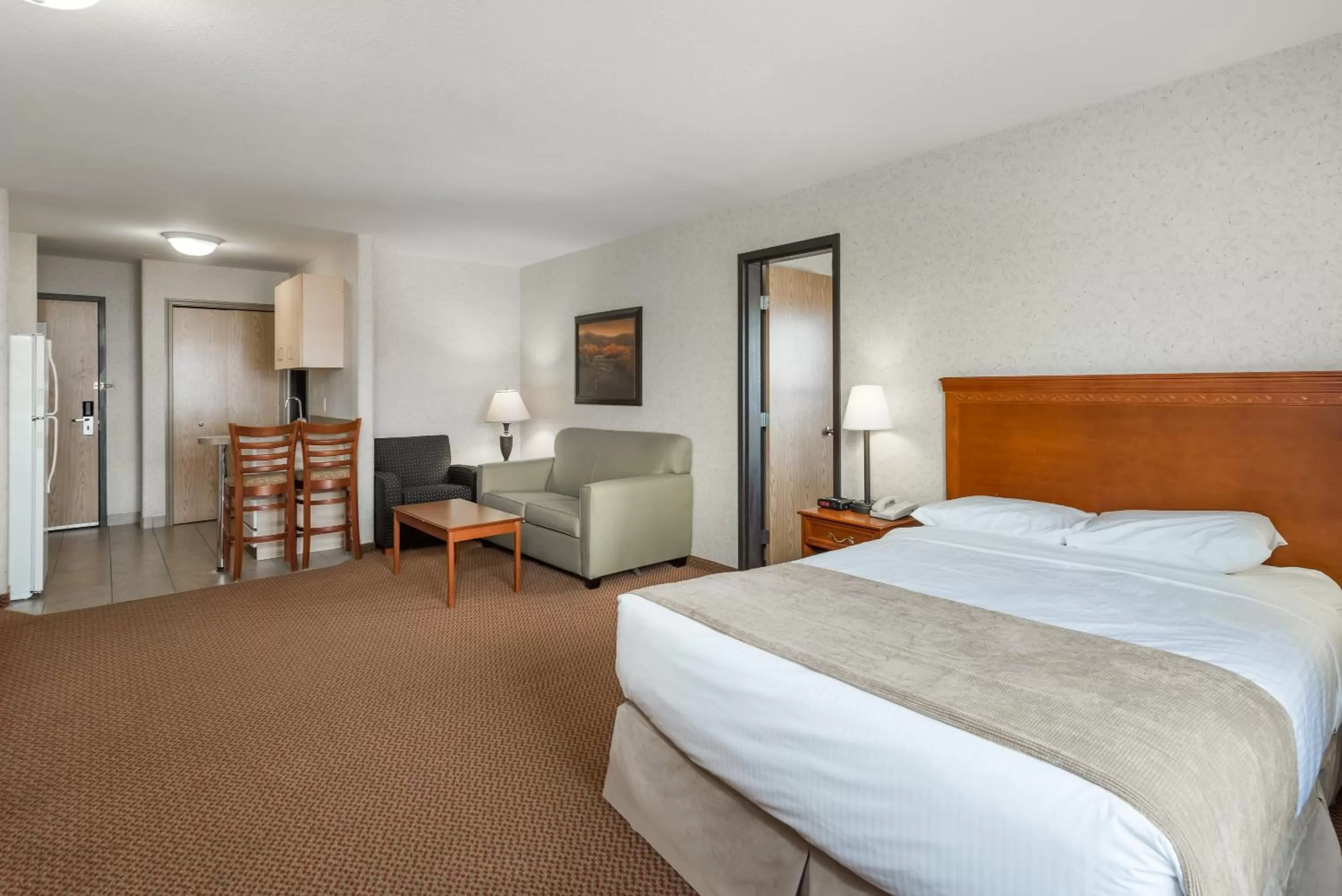 Family, Bed in Super 8 by Wyndham Grande Prairie