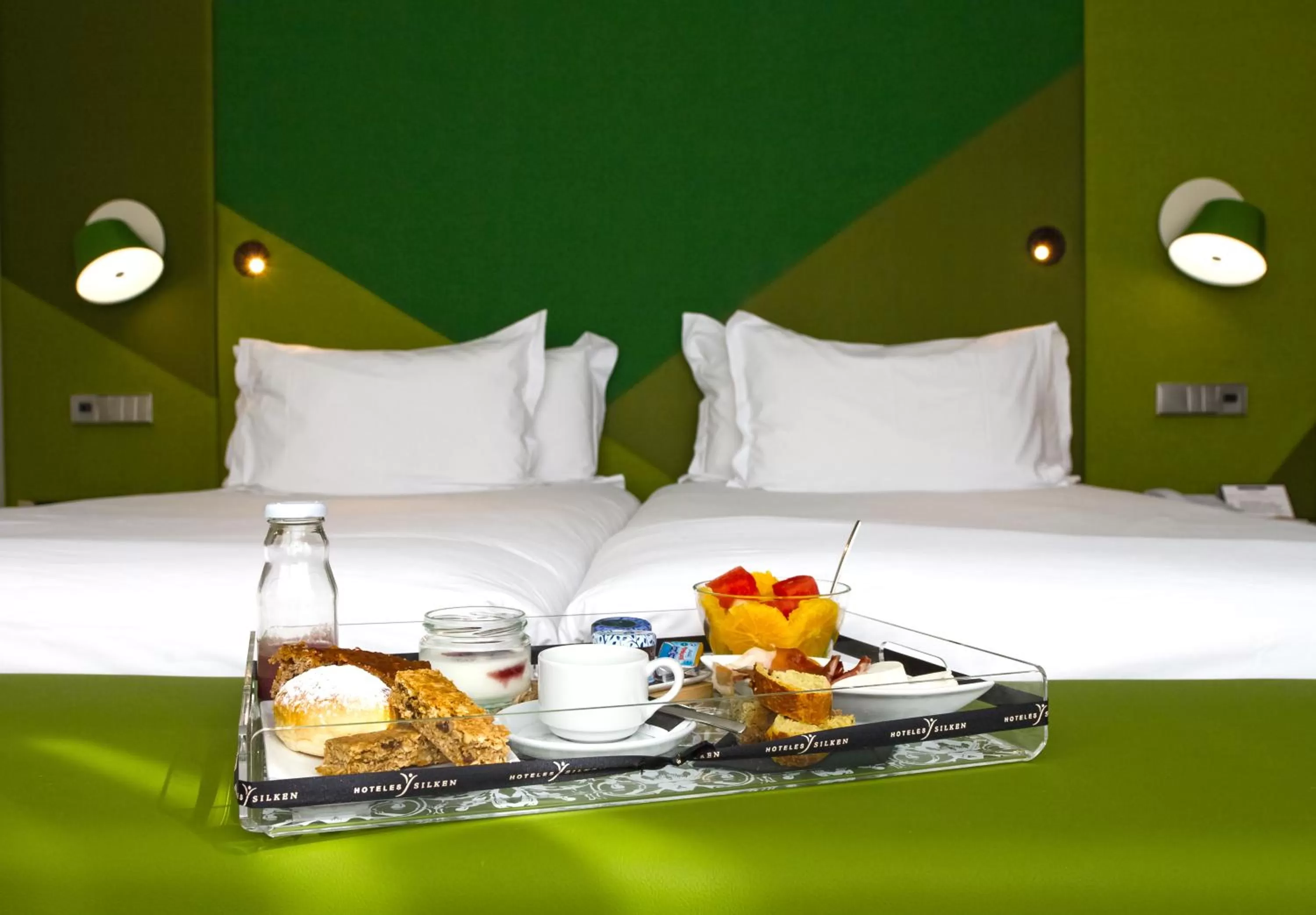 Food and drinks, Bed in Hotel Silken Indautxu