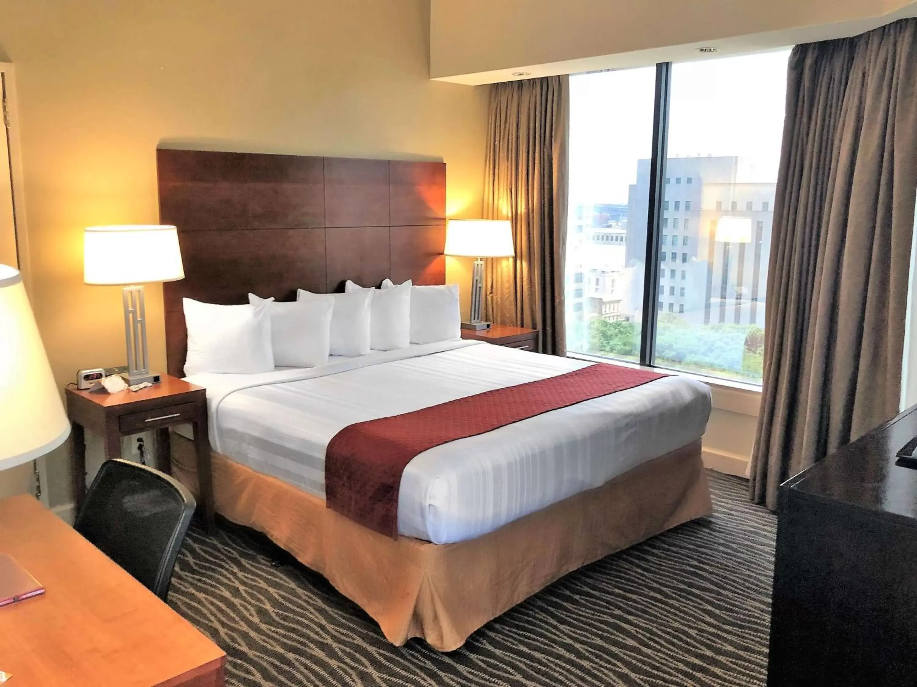 King Room with Mobility Accessible Roll-In Shower and View in Blake Hotel New Orleans, BW Signature Collection King Room with Mobility Accessible Roll-In Shower and View in Blake Hotel New Orleans, BW Signature Collection