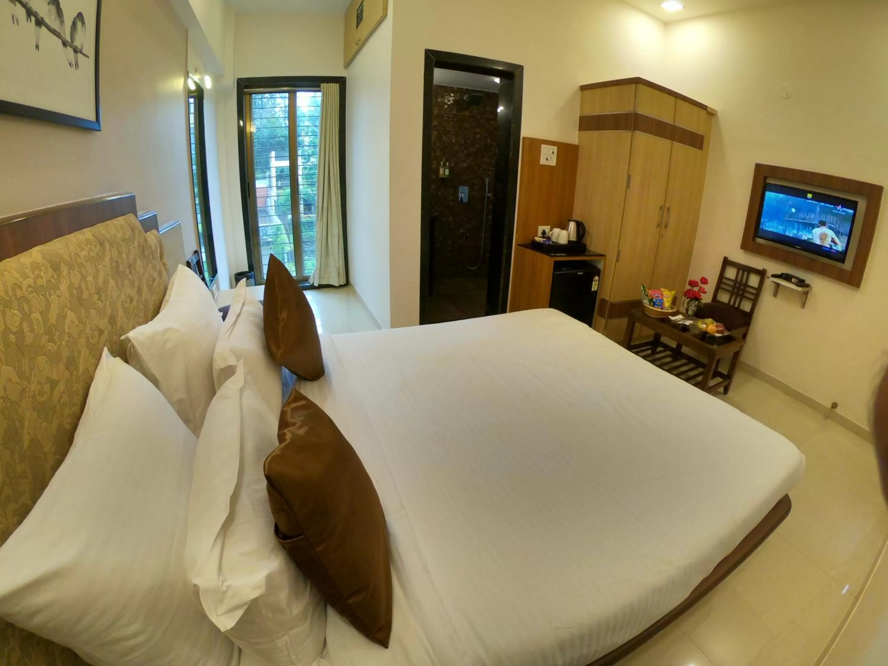 Bed in Jivanta Mahabaleshwar