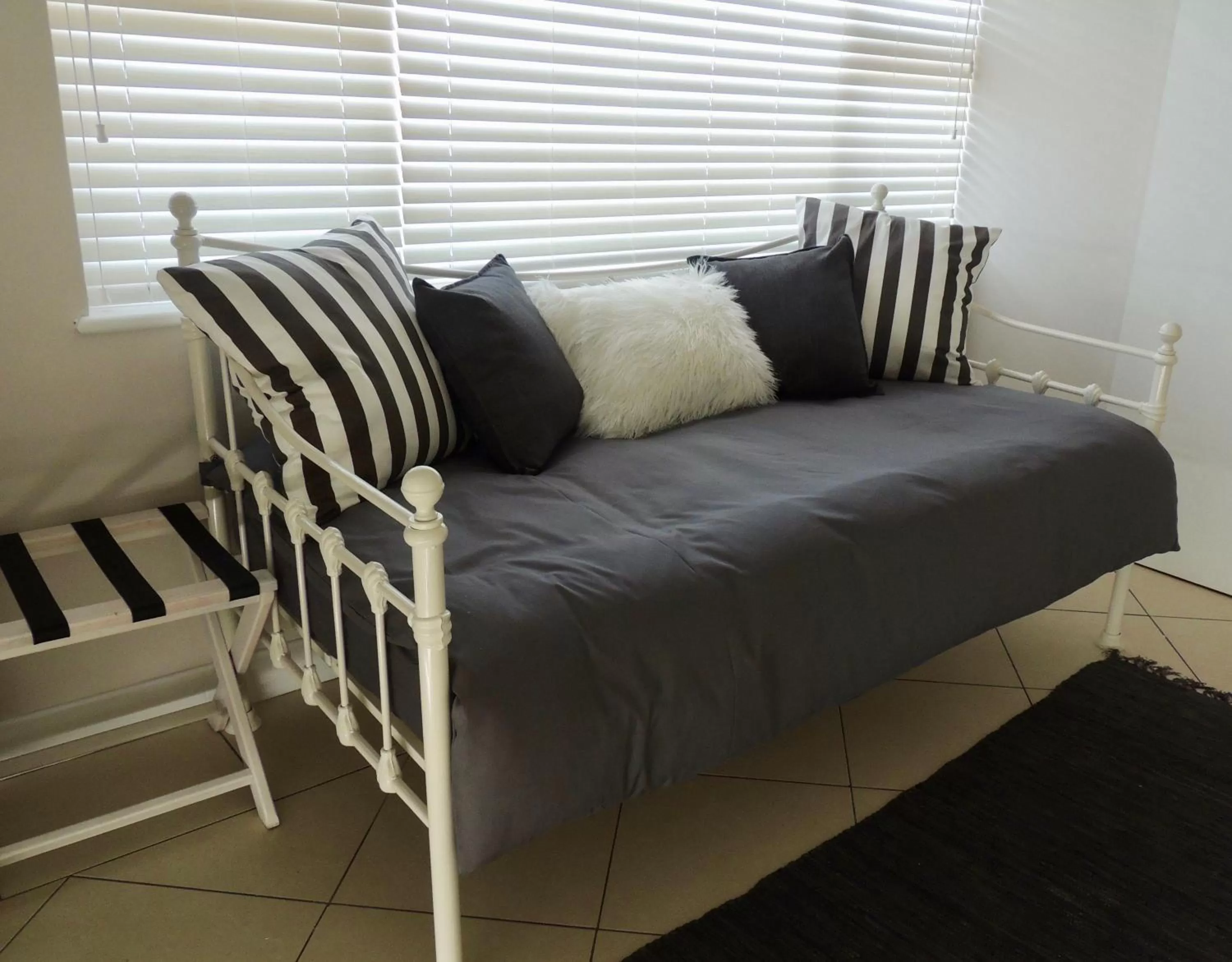 Bedroom, Bed in La Mer Guesthouse