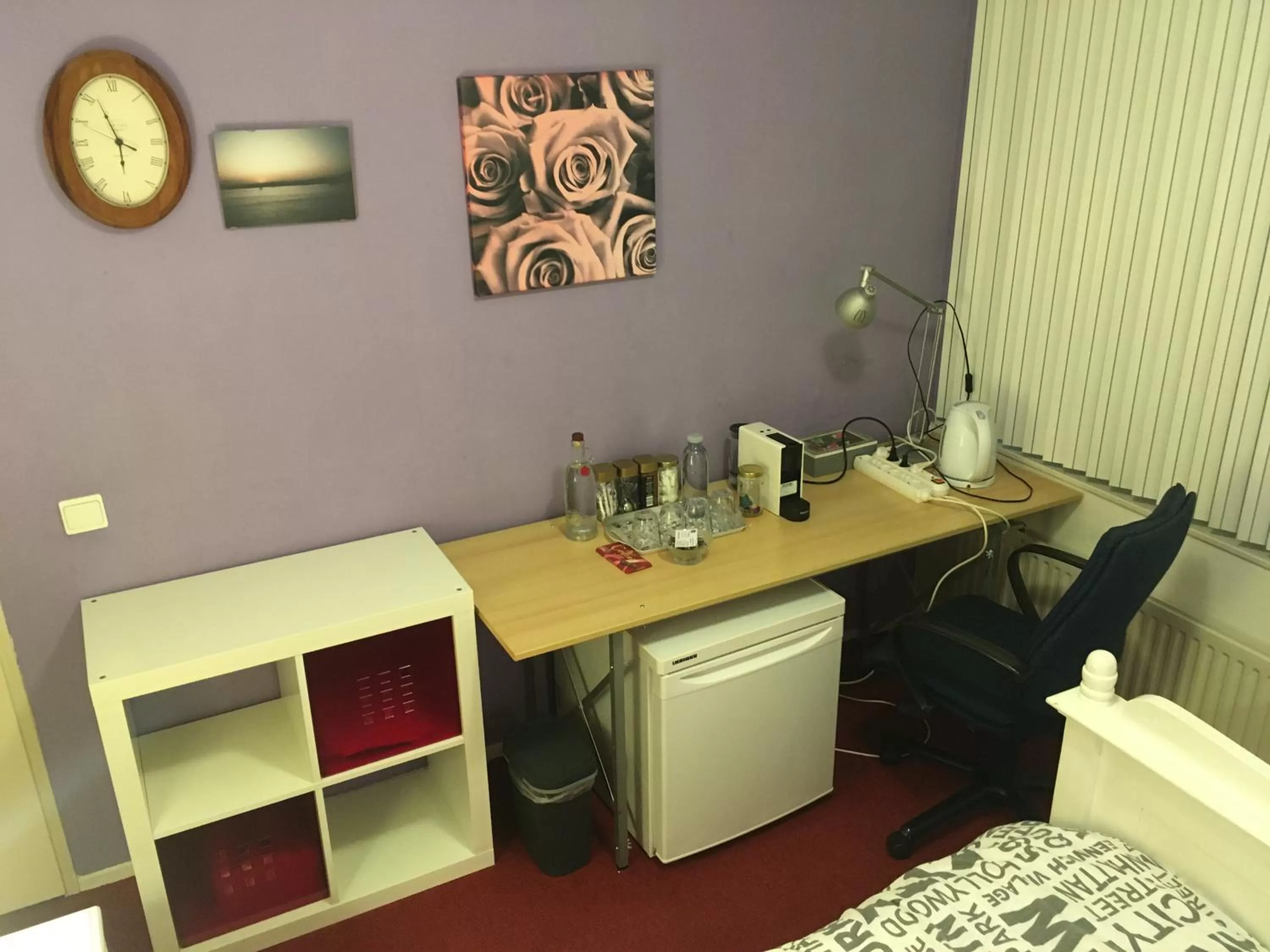 hair dresser in Wim's Place Schiphol Amsterdam Airport