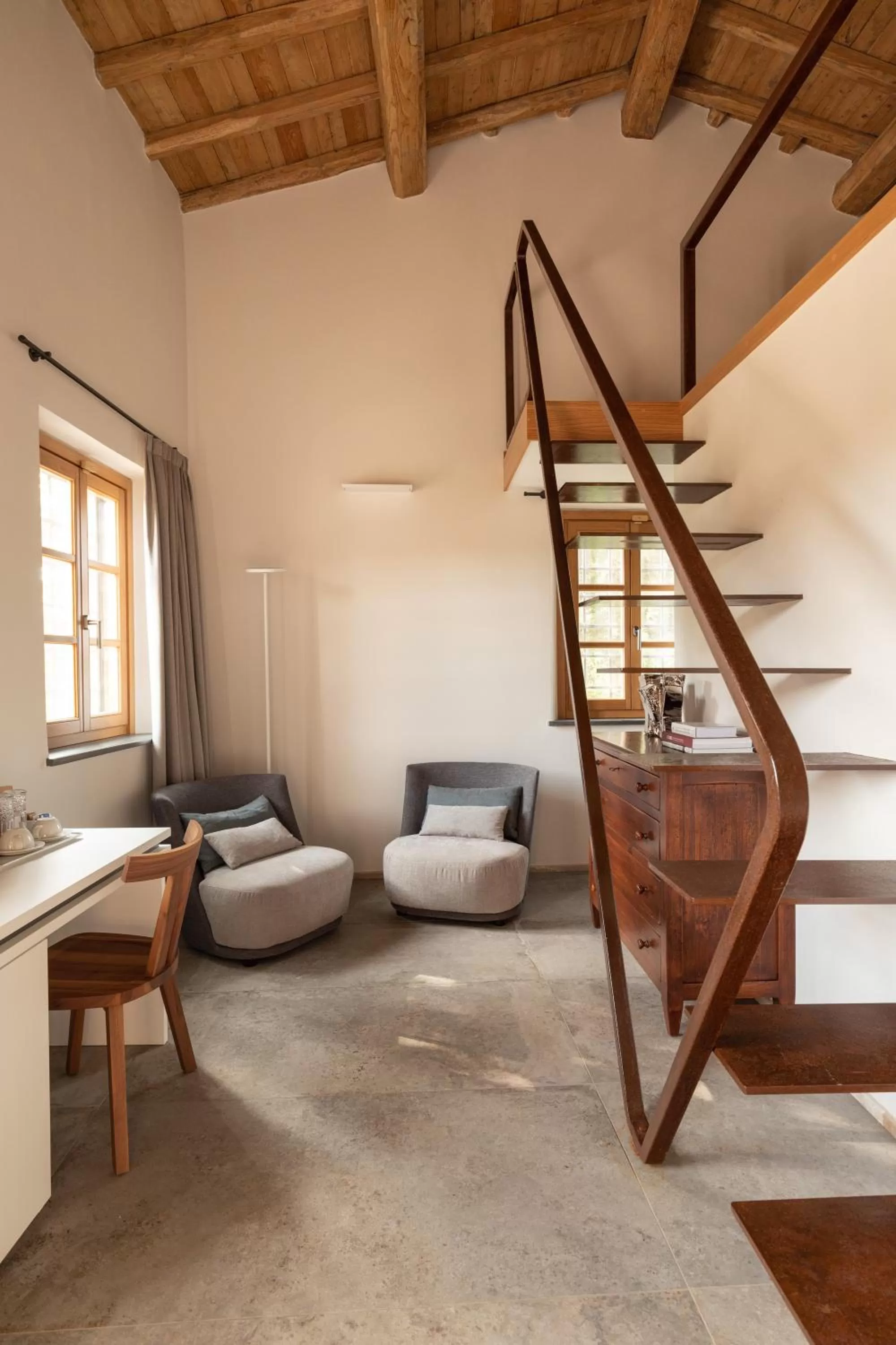 Seating area in Antico Borgo Molino 7cento vicino ai Giardini di Ninfa