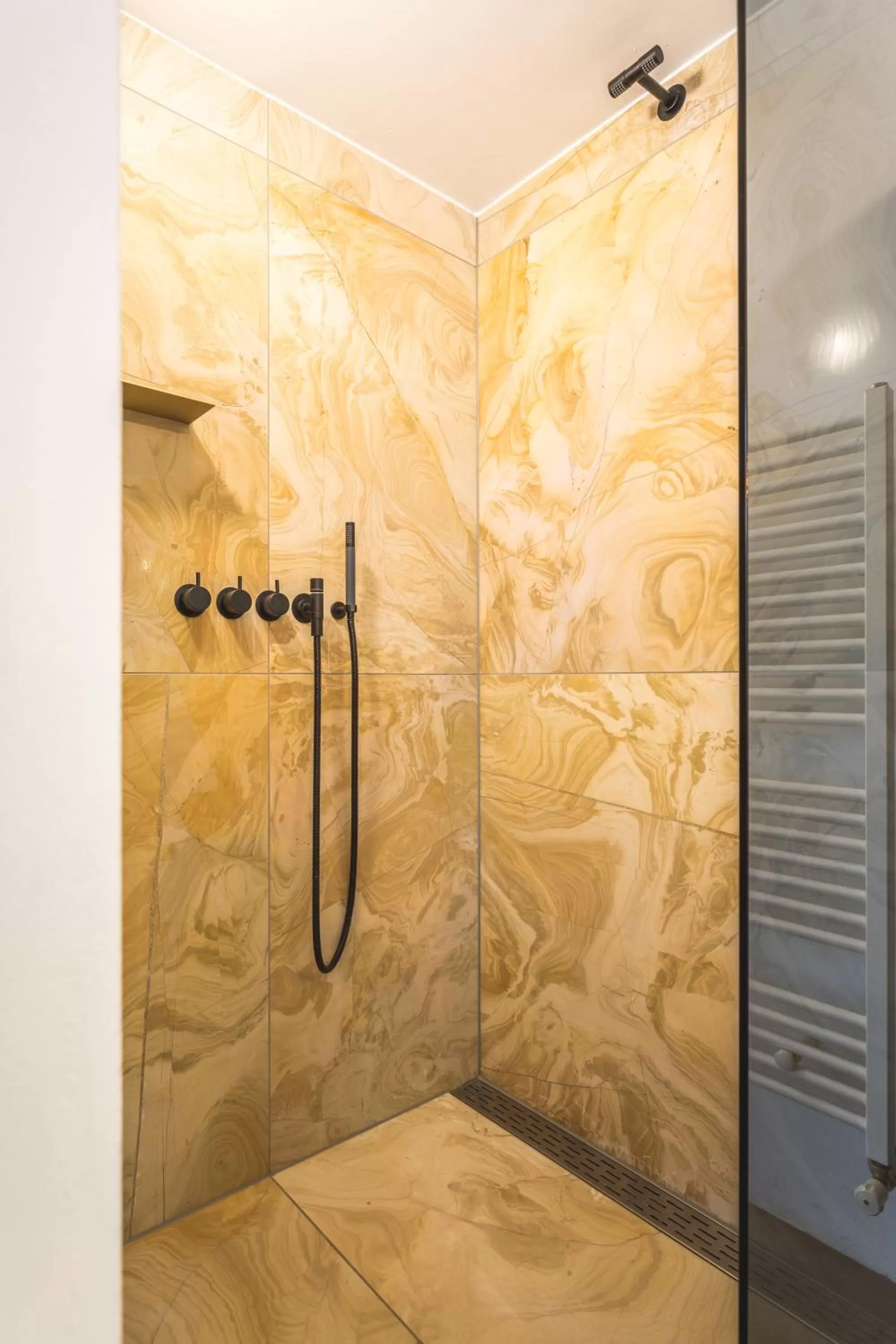 Bathroom in Landgoed Kasteel de Hoogenweerth