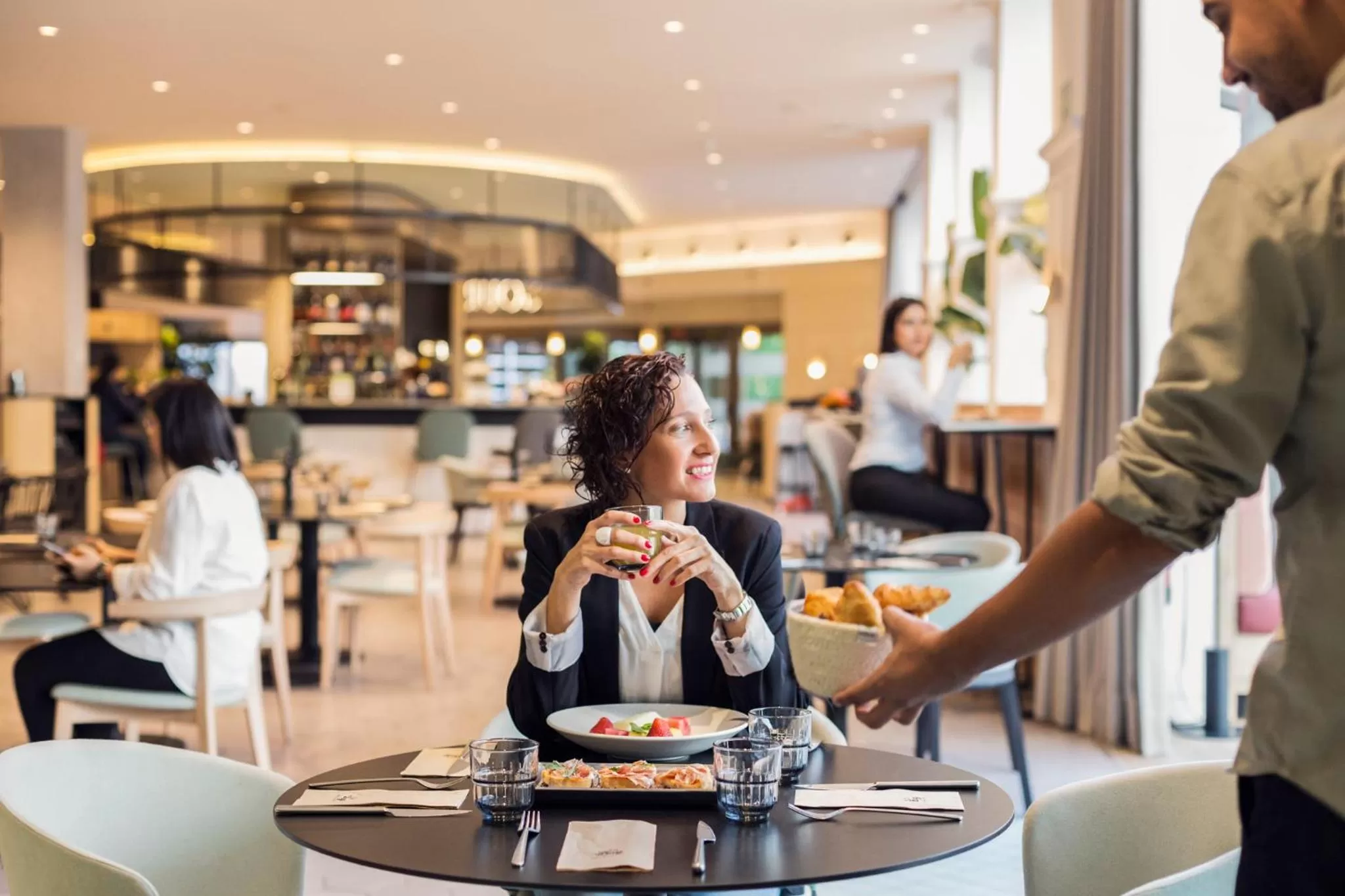 Restaurant/places to eat in Novotel Campo De Las Naciones