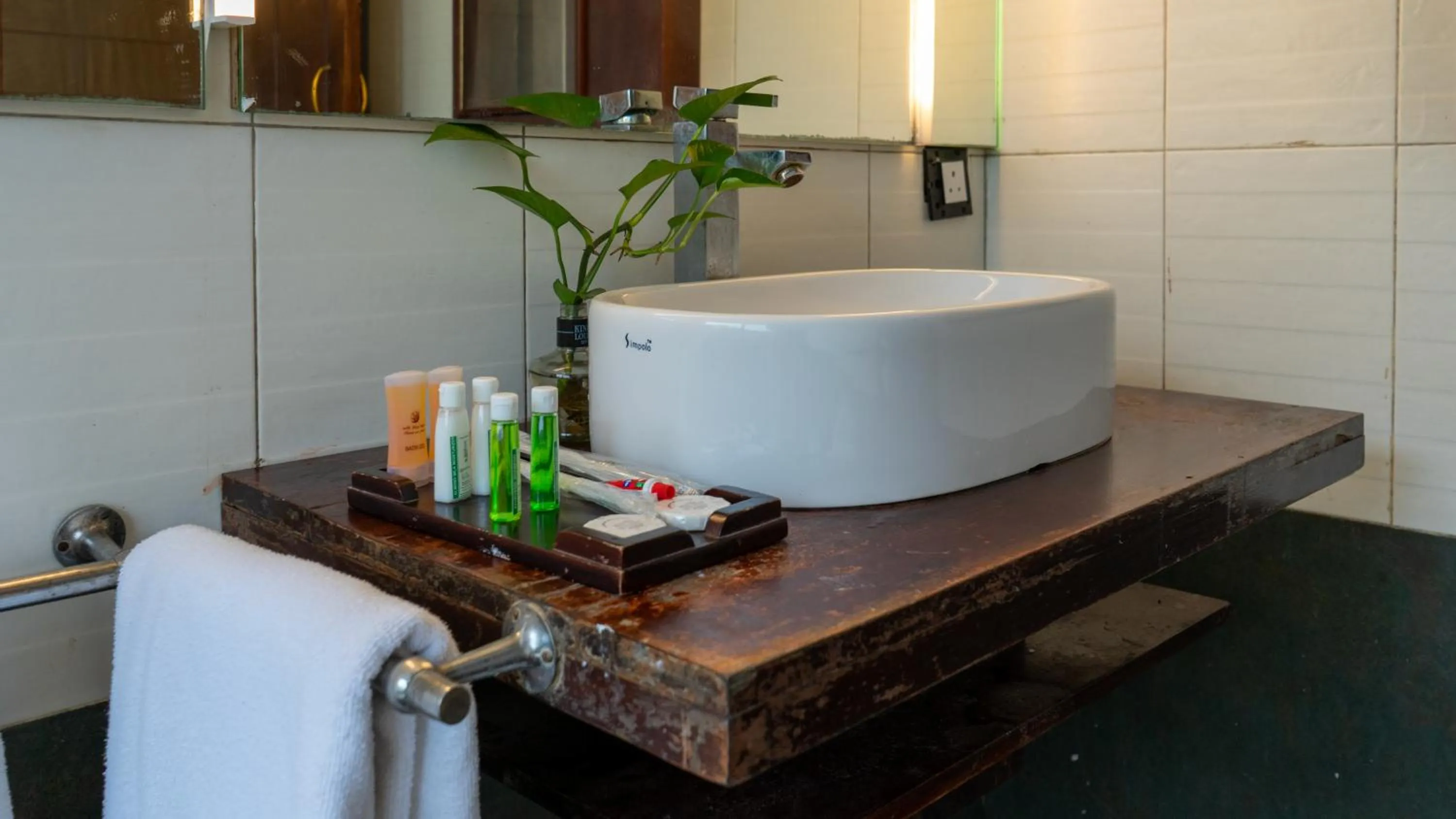 Bathroom in Westwood Riverside