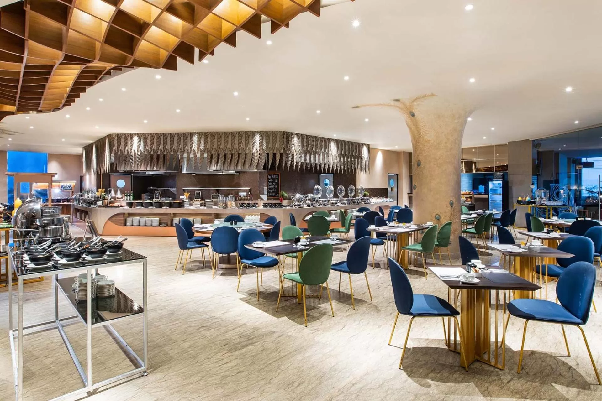 Restaurant/places to eat in MORAZEN Surabaya