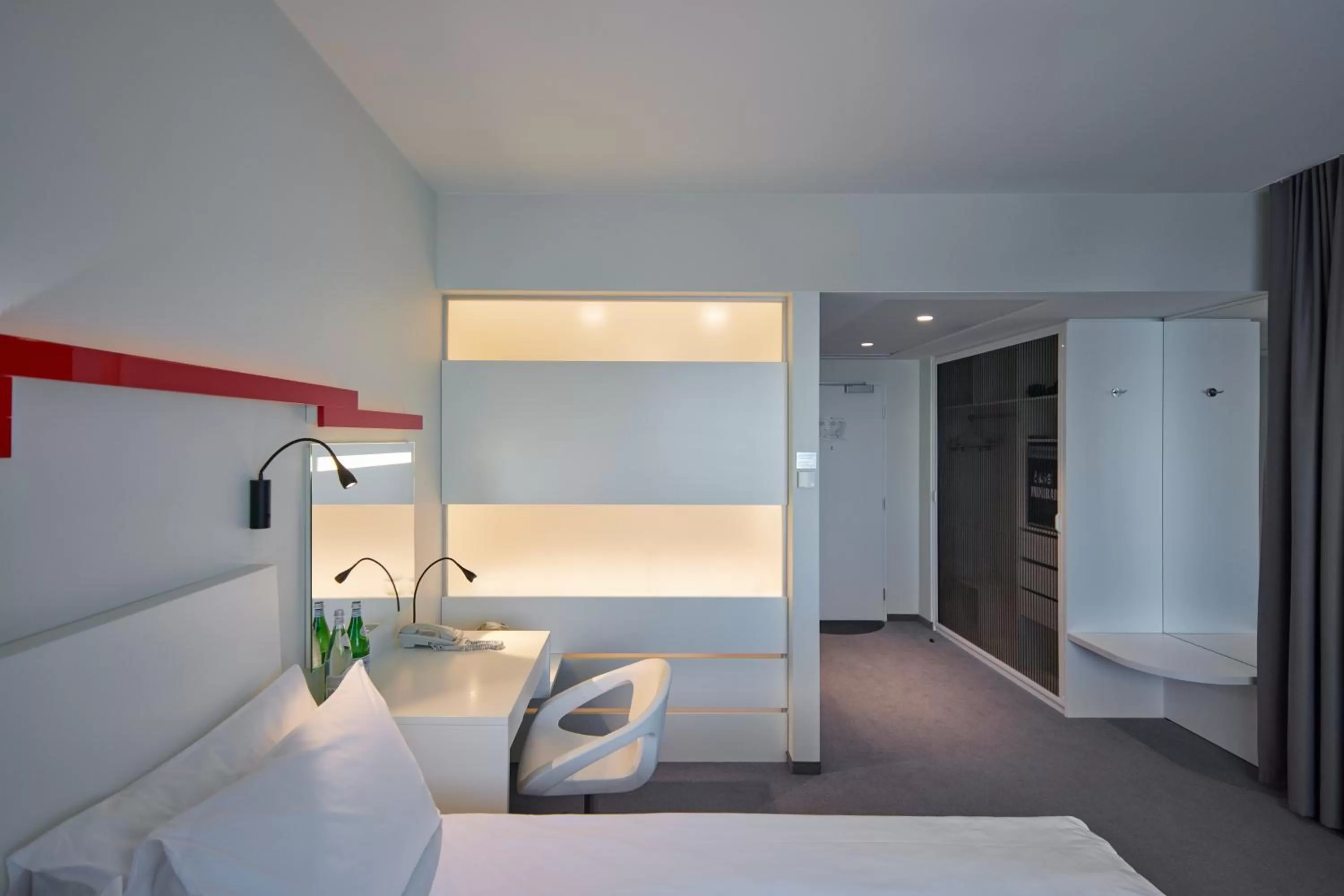 Bedroom, Bed in Holiday Inn Vilnius by IHG