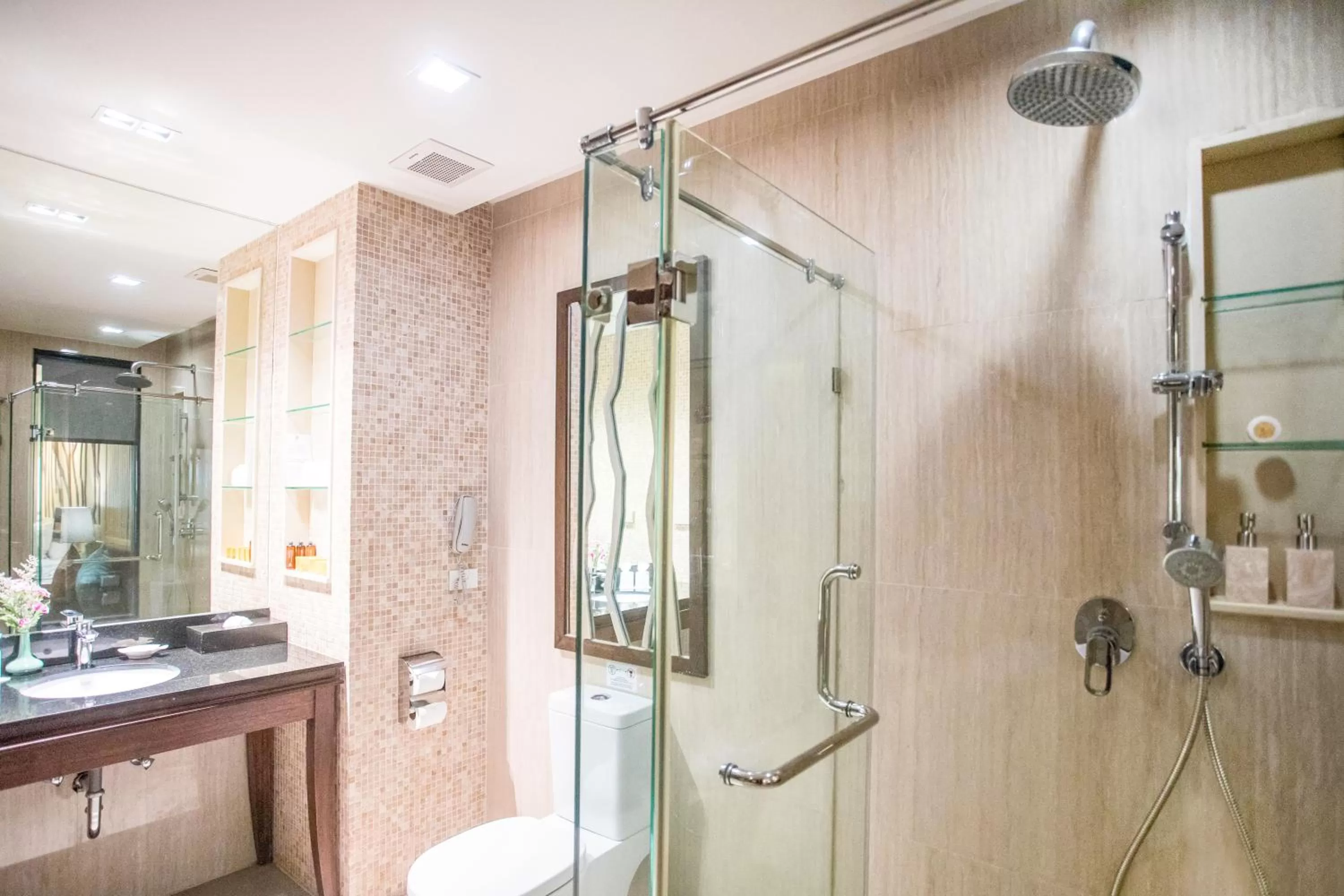 Shower in Khaolak Merlin Resort