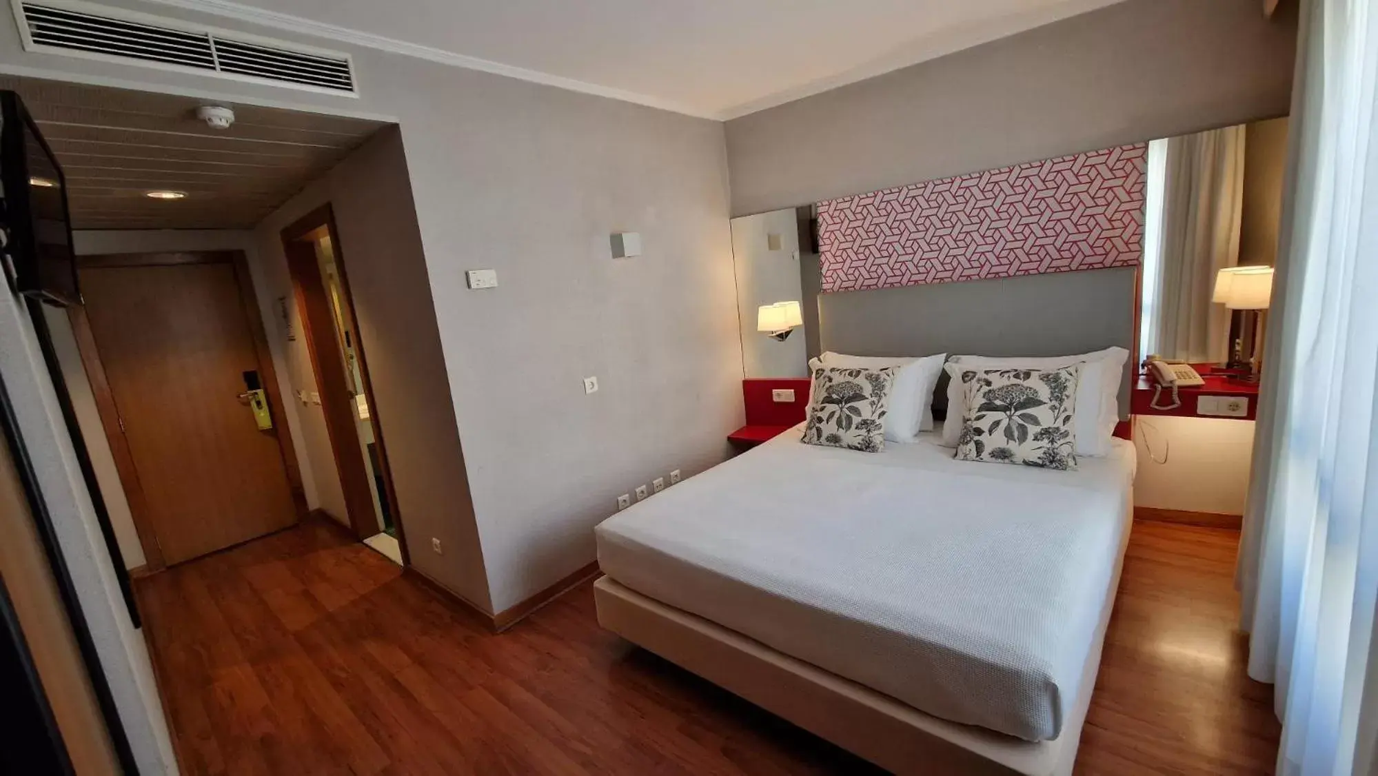 Small Double Room in Hotel 3K Madrid Small Double Room in Hotel 3K Madrid
