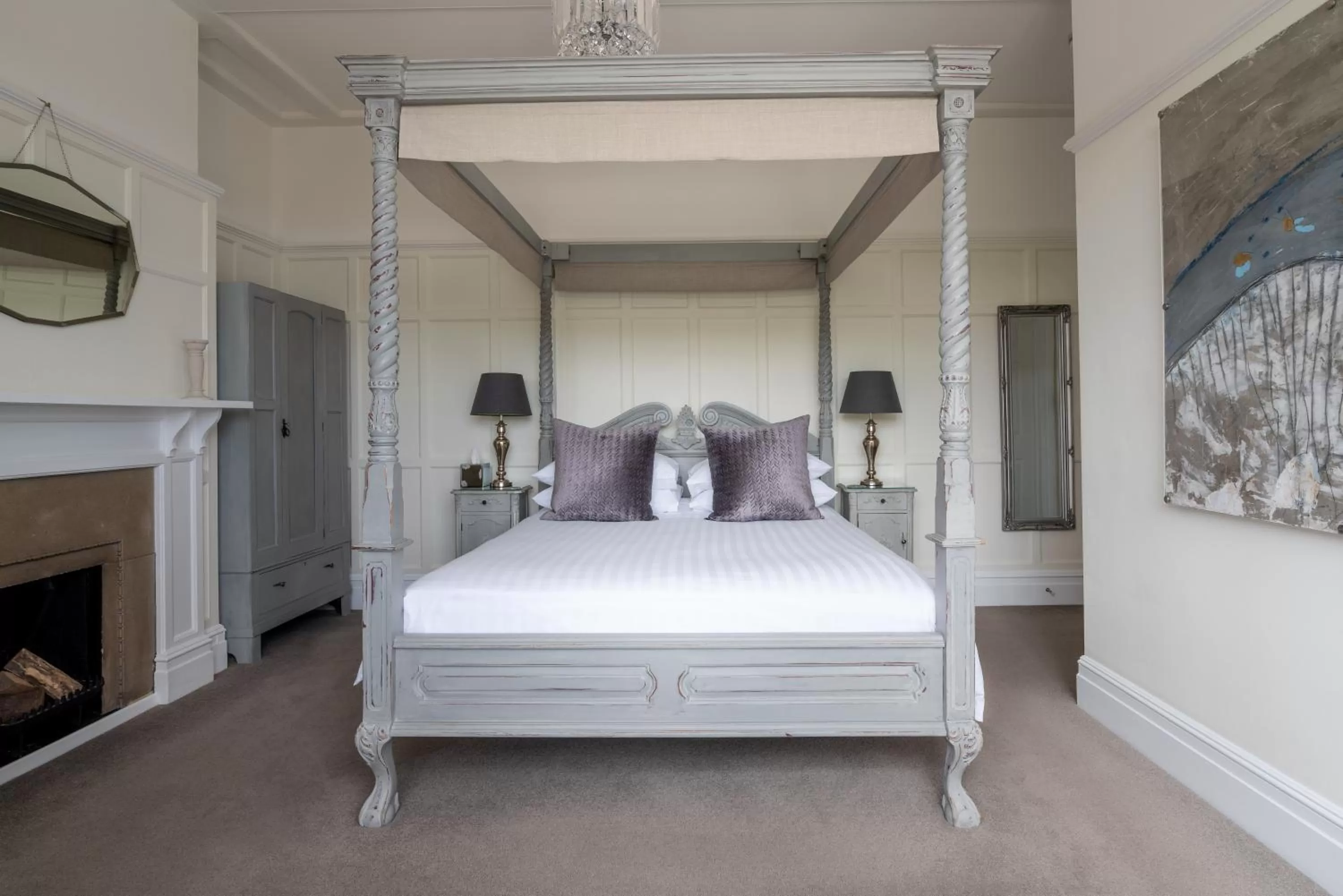 Bed in The Dartmouth Boutique B &B