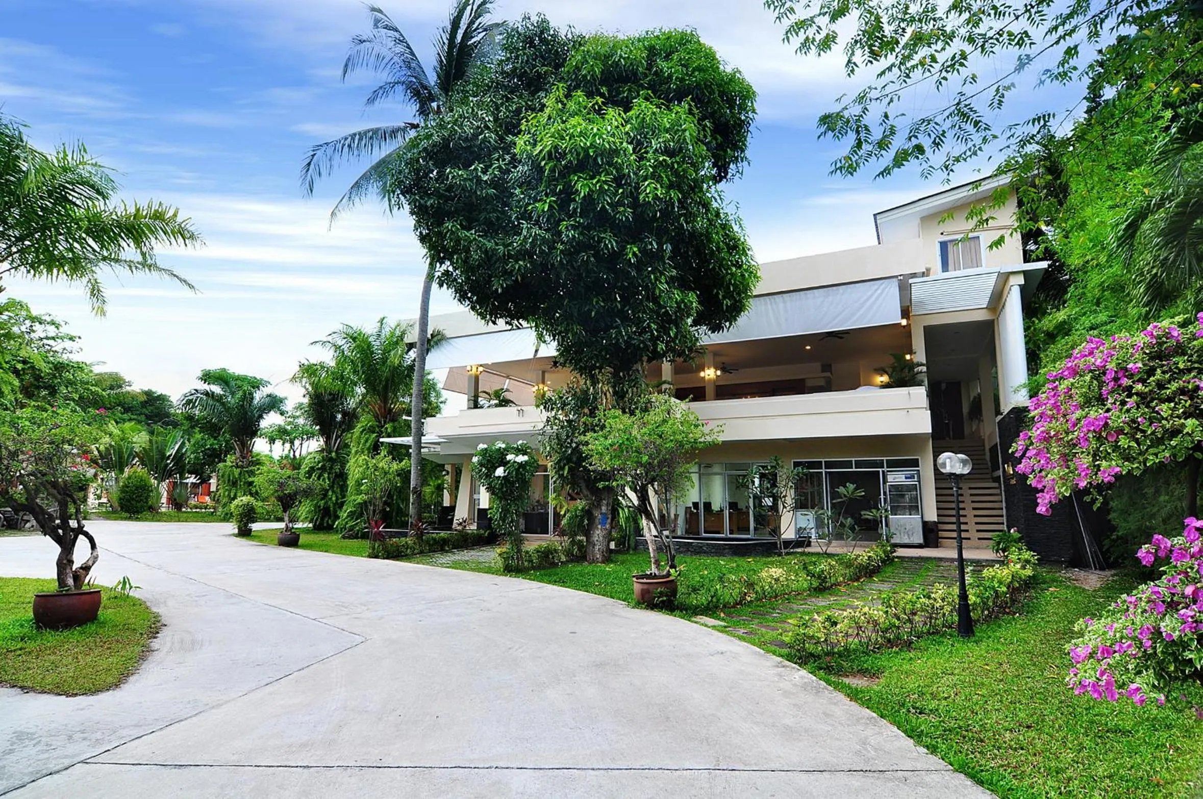 Facade/entrance in Phuket Sea Resort SHA Extra Plus