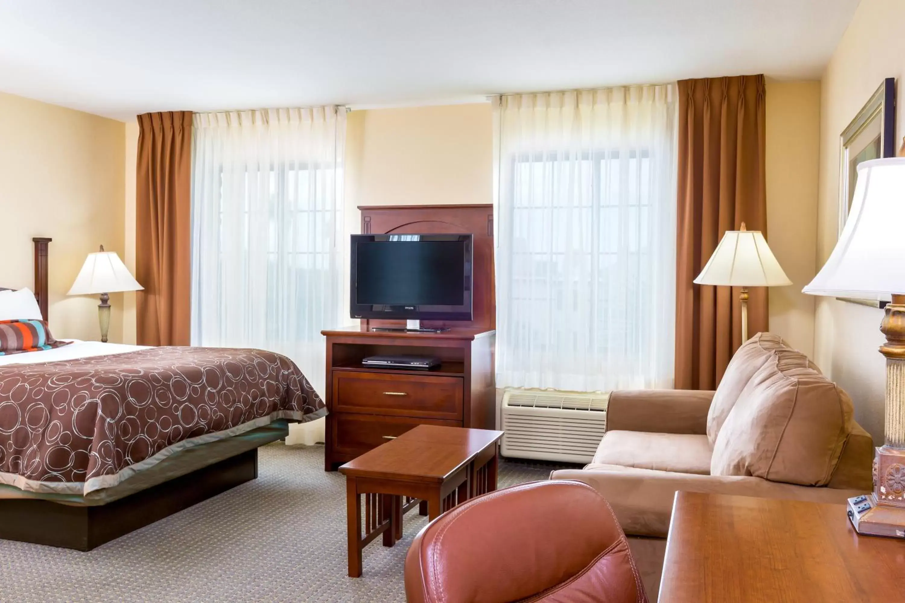 Queen Studio Suite in Staybridge Suites McAllen by IHG Queen Studio Suite in Staybridge Suites McAllen by IHG