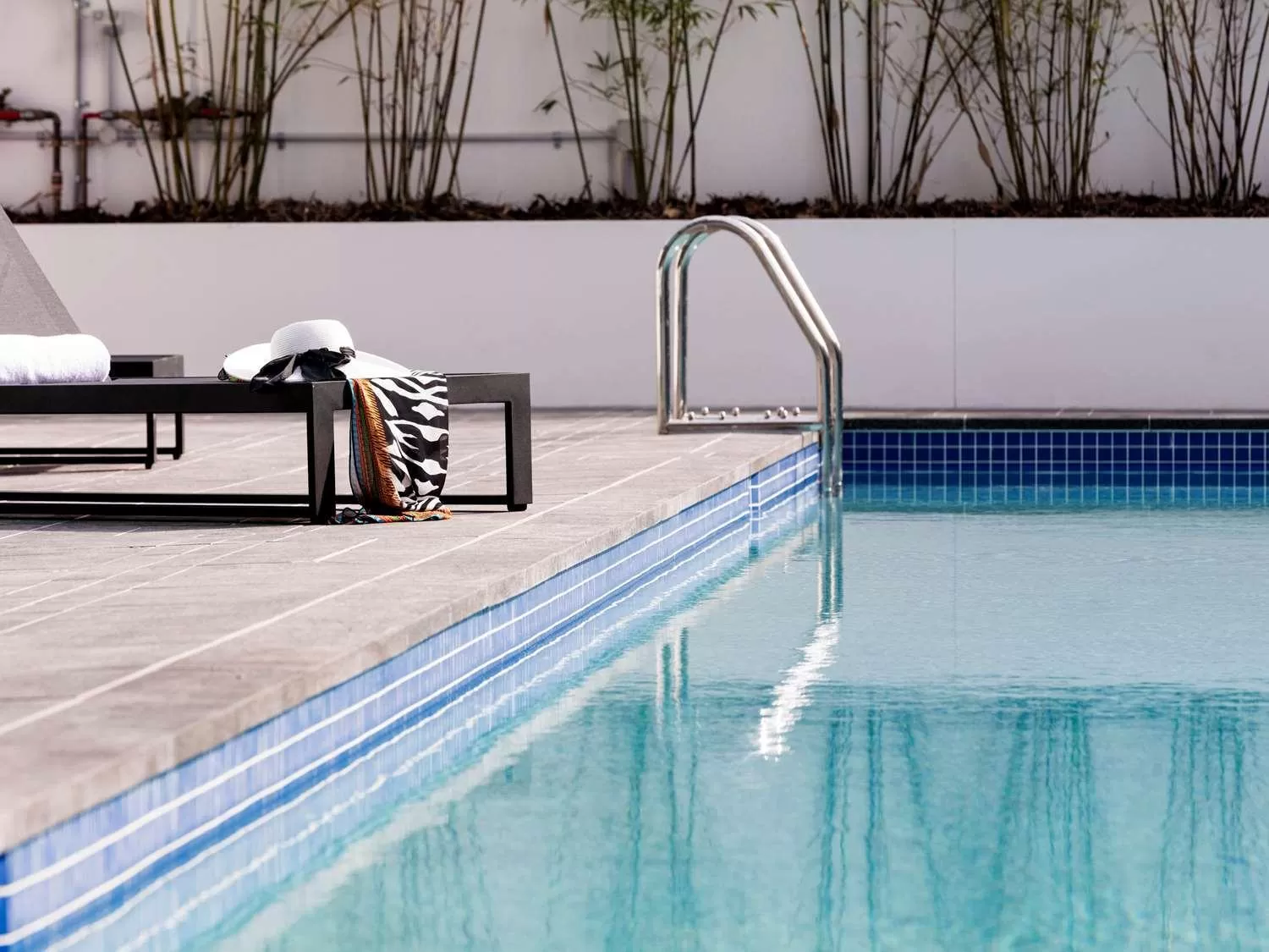 Swimming pool in Novotel Brisbane South Bank