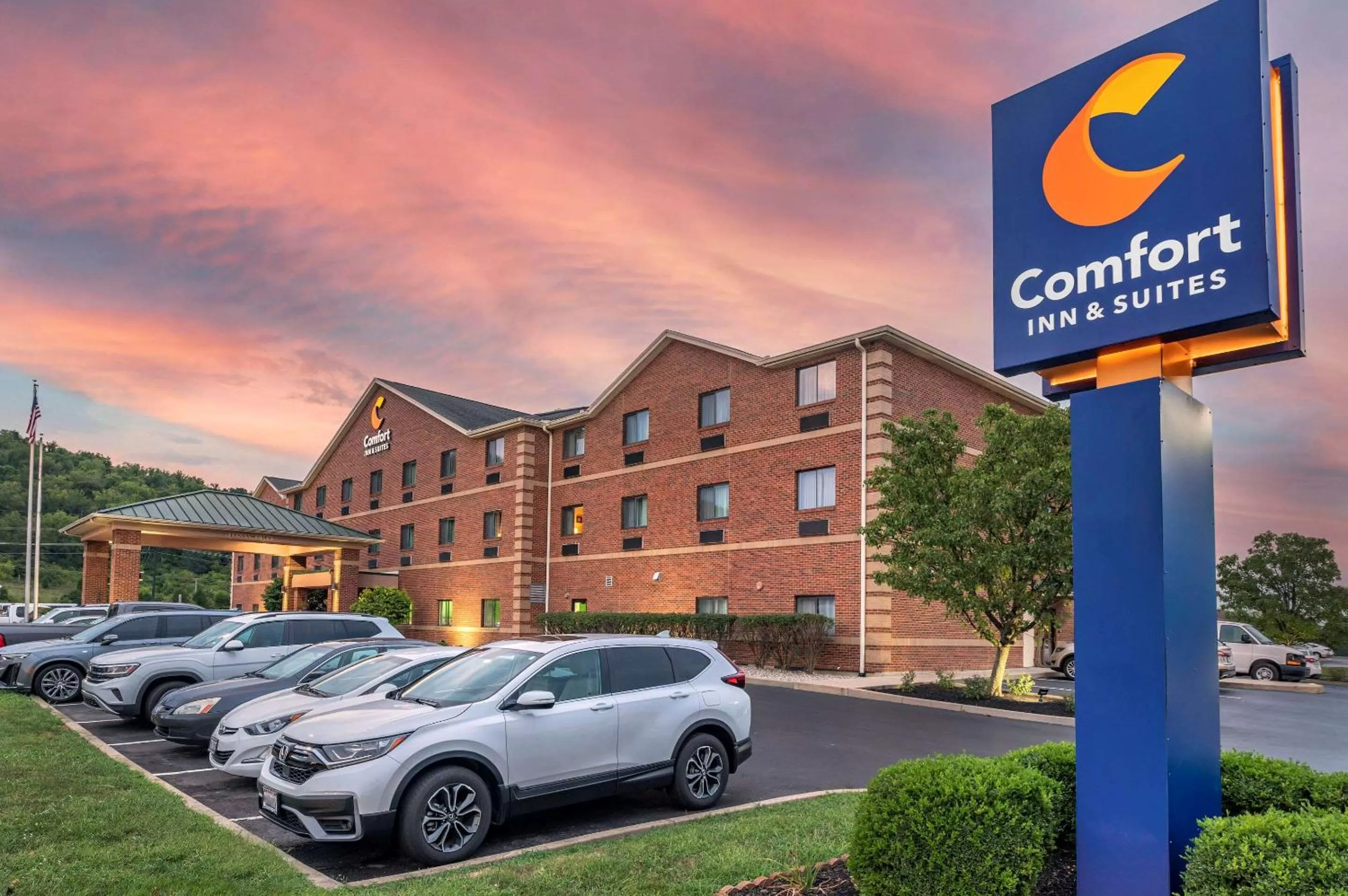 Property building in Comfort Inn & Suites Lawrenceburg