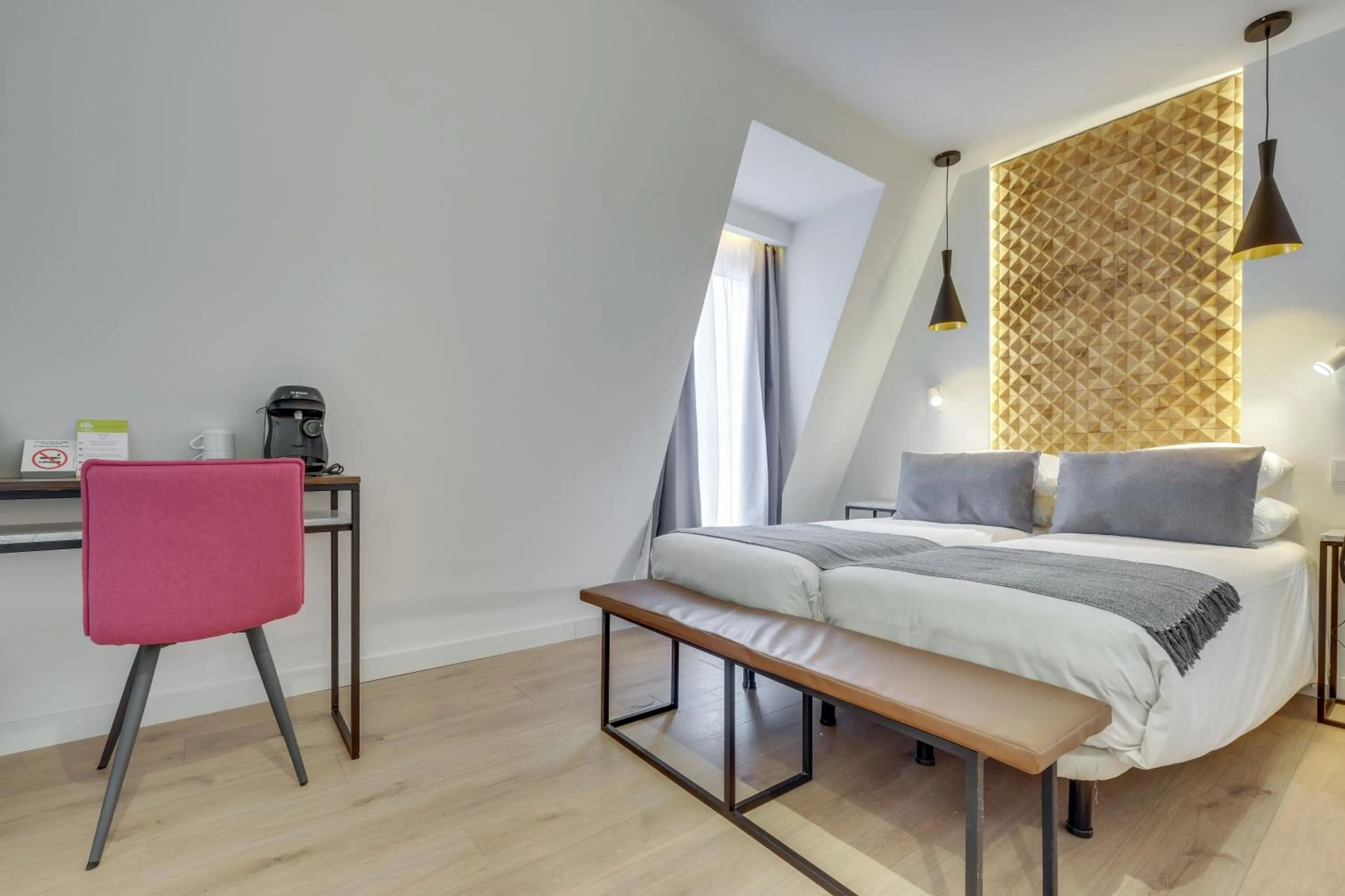 Bed in Hotel Beausejour