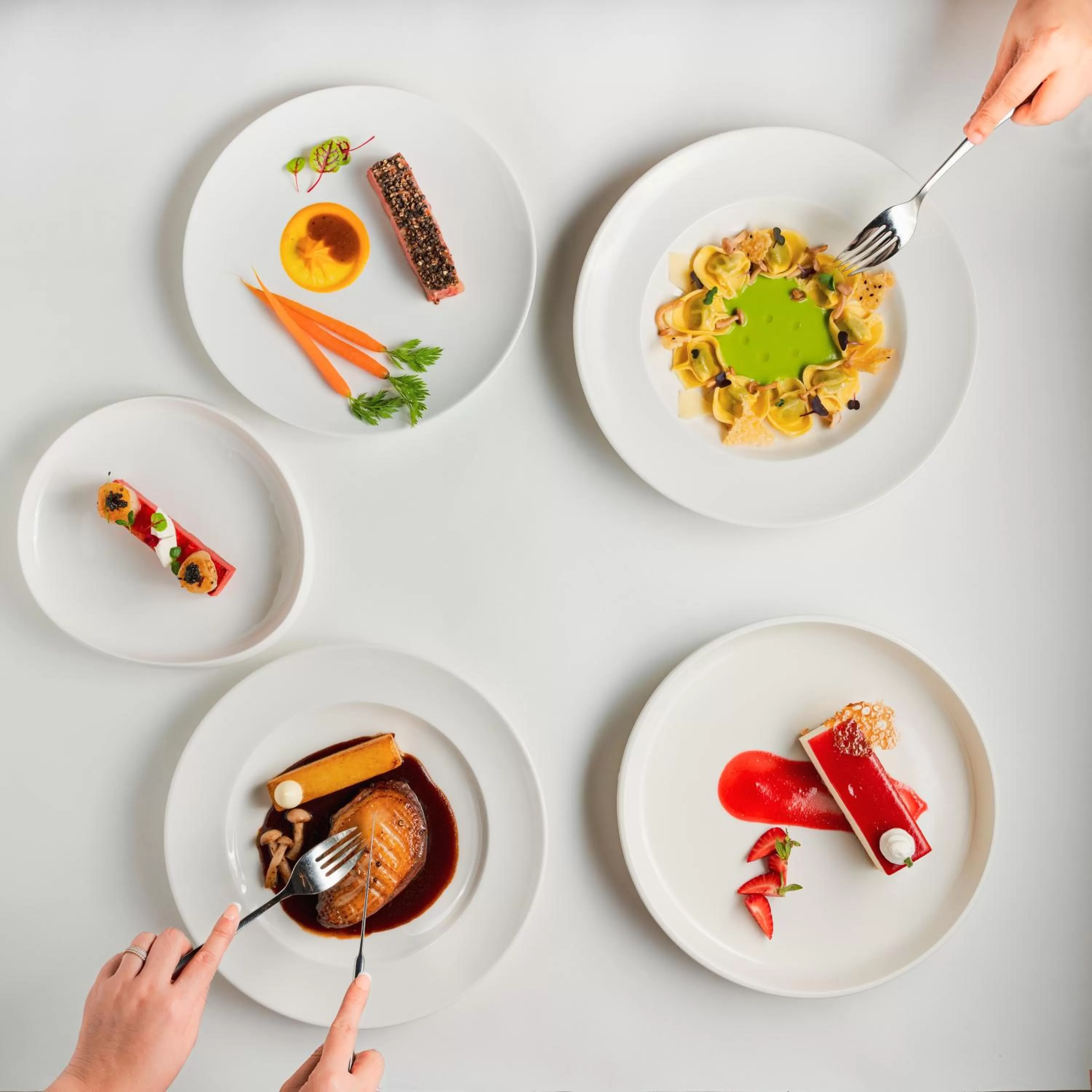 Restaurant/places to eat in Ibis Deira City Centre