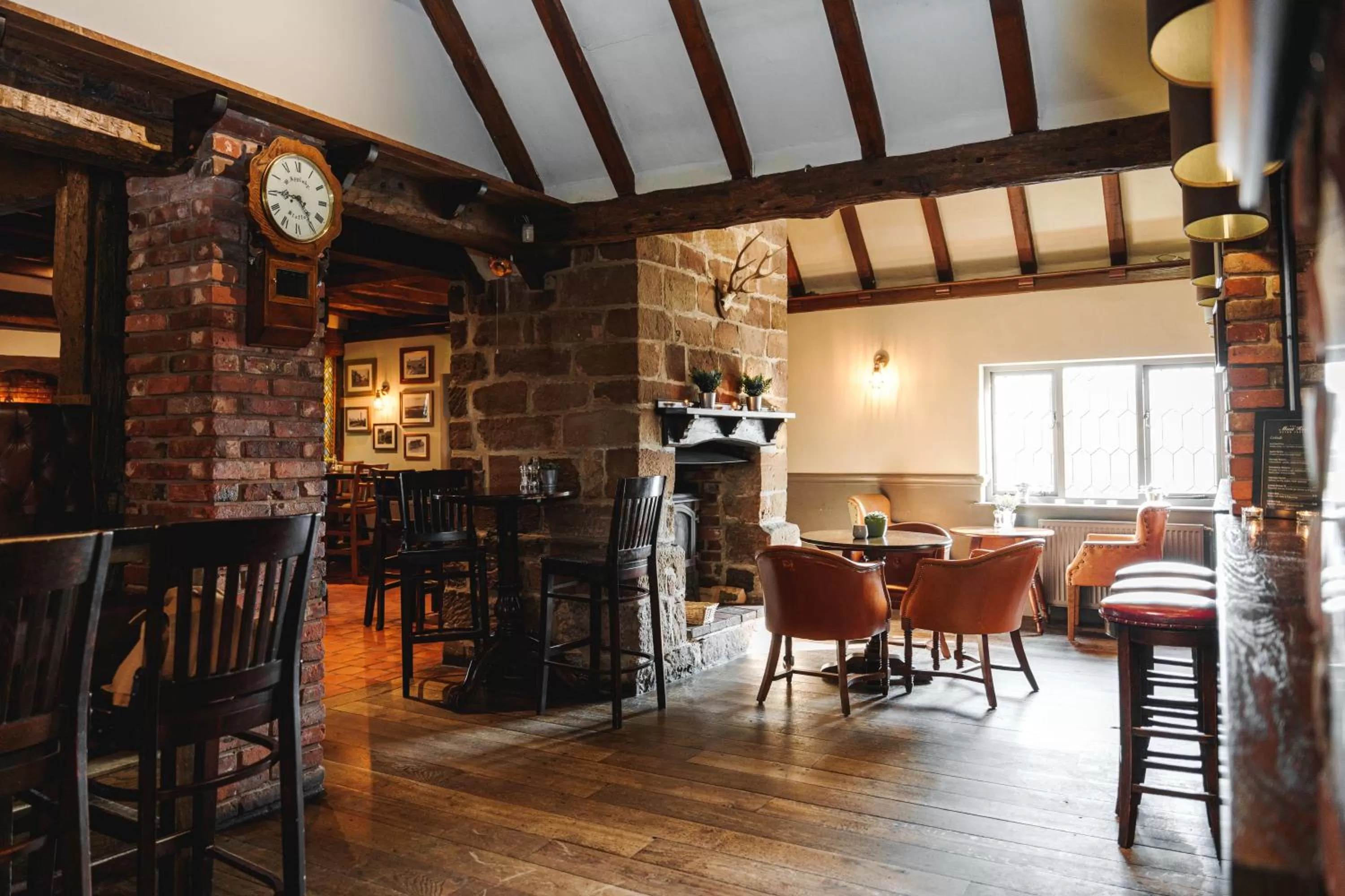 Restaurant/places to eat in The Moat House