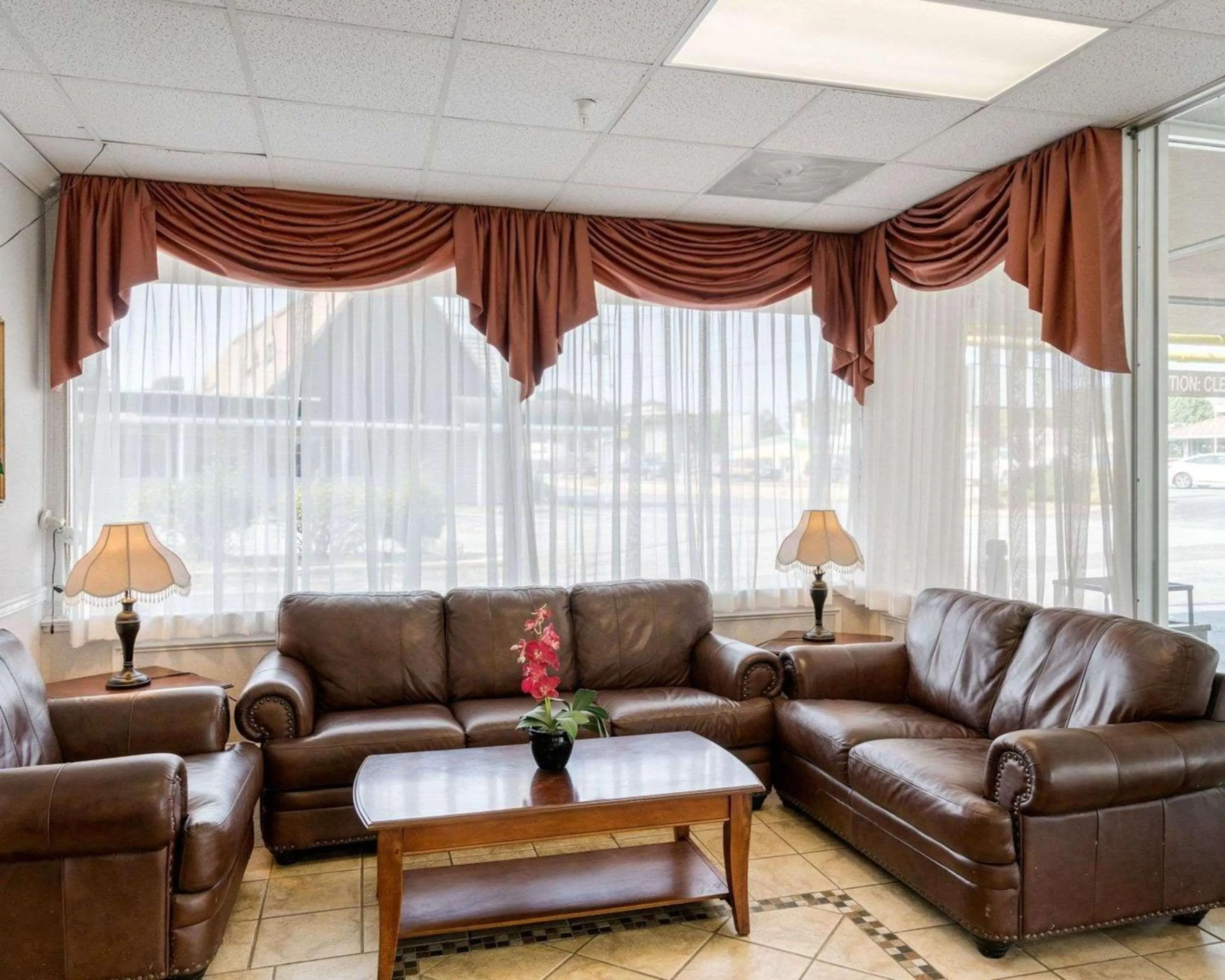 Lobby or reception in Rodeway Inn Newark