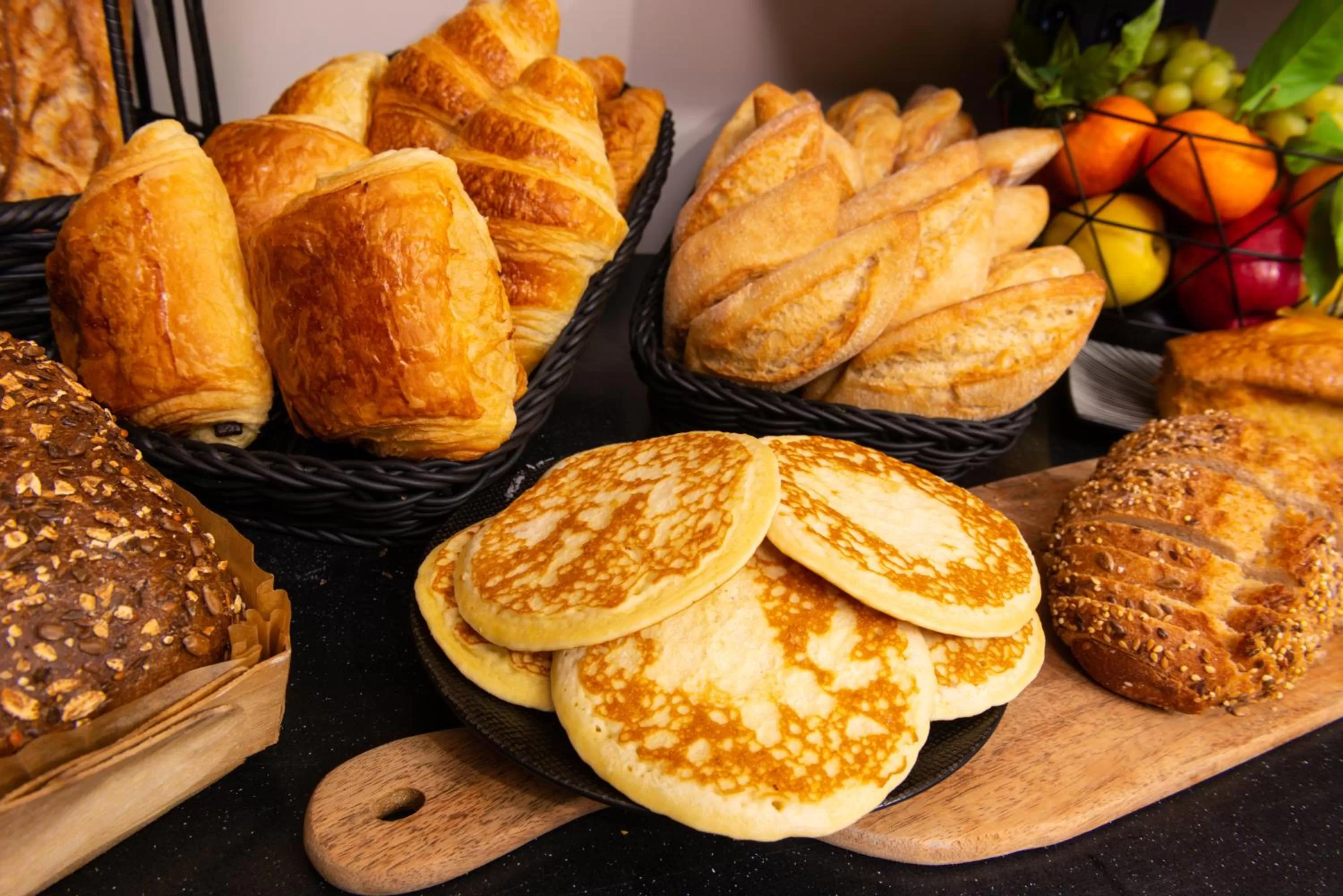 Breakfast in Leonardo Boutique Hotel Paris Opera