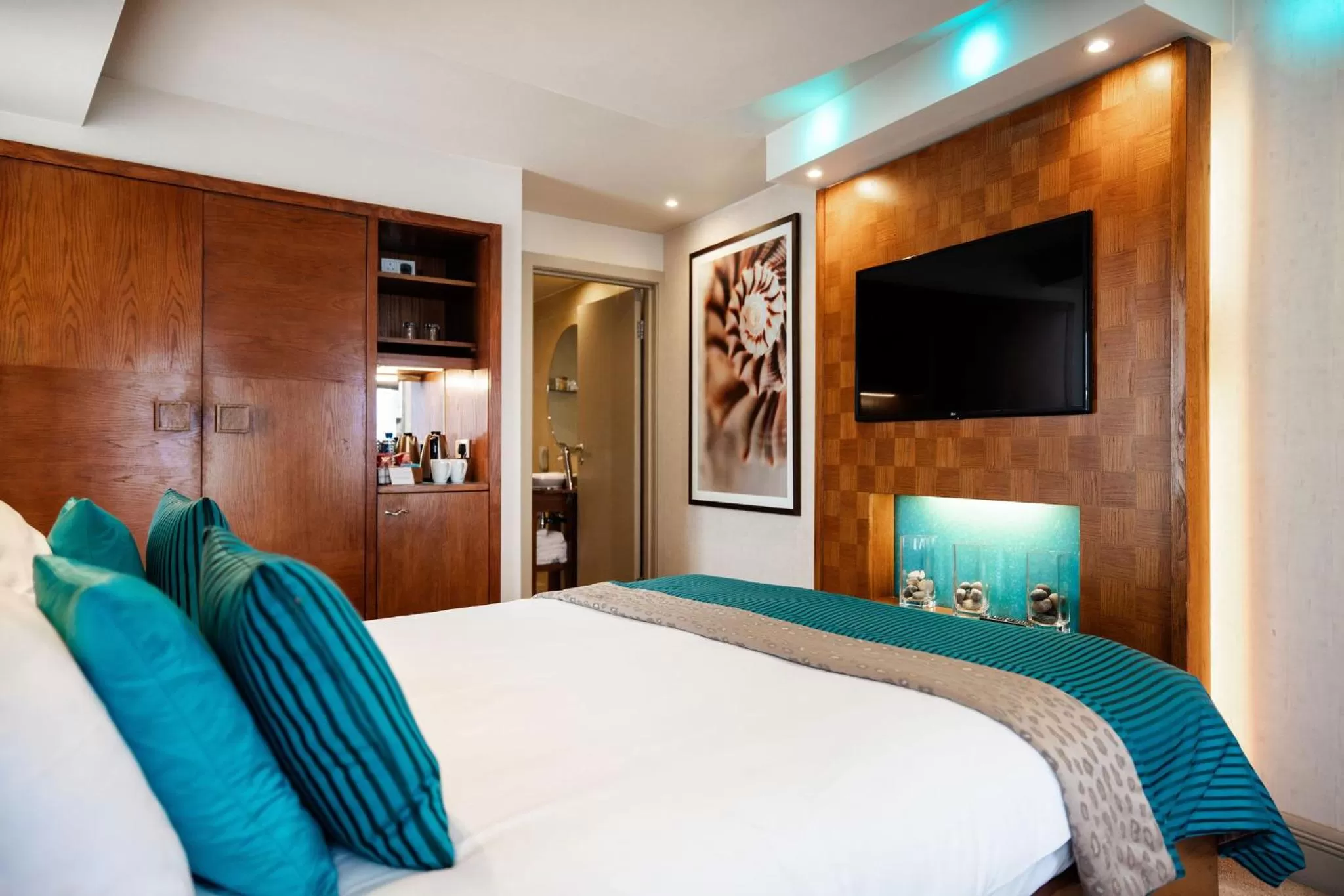 Bedroom, Bed in The Royal Yacht