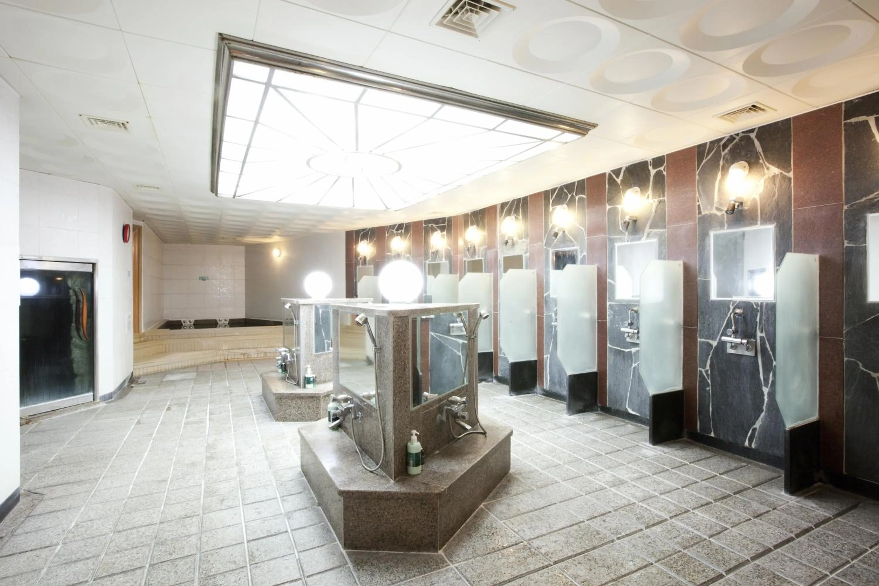 Fitness centre/facilities in Seogwipo KAL Hotel