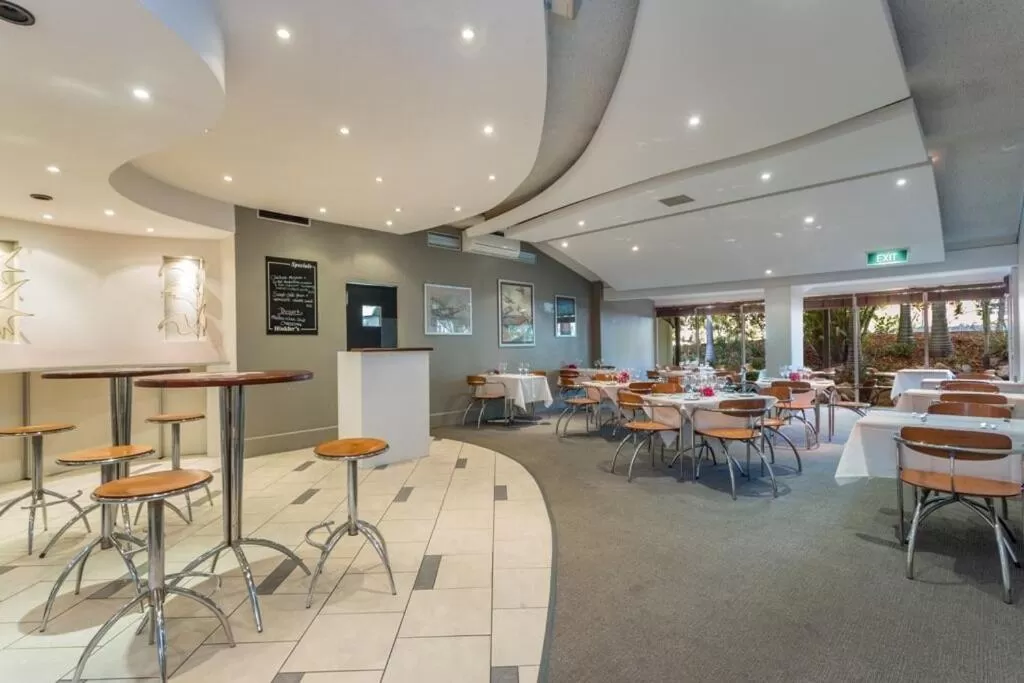 Restaurant/places to eat in Airport International Motel Brisbane