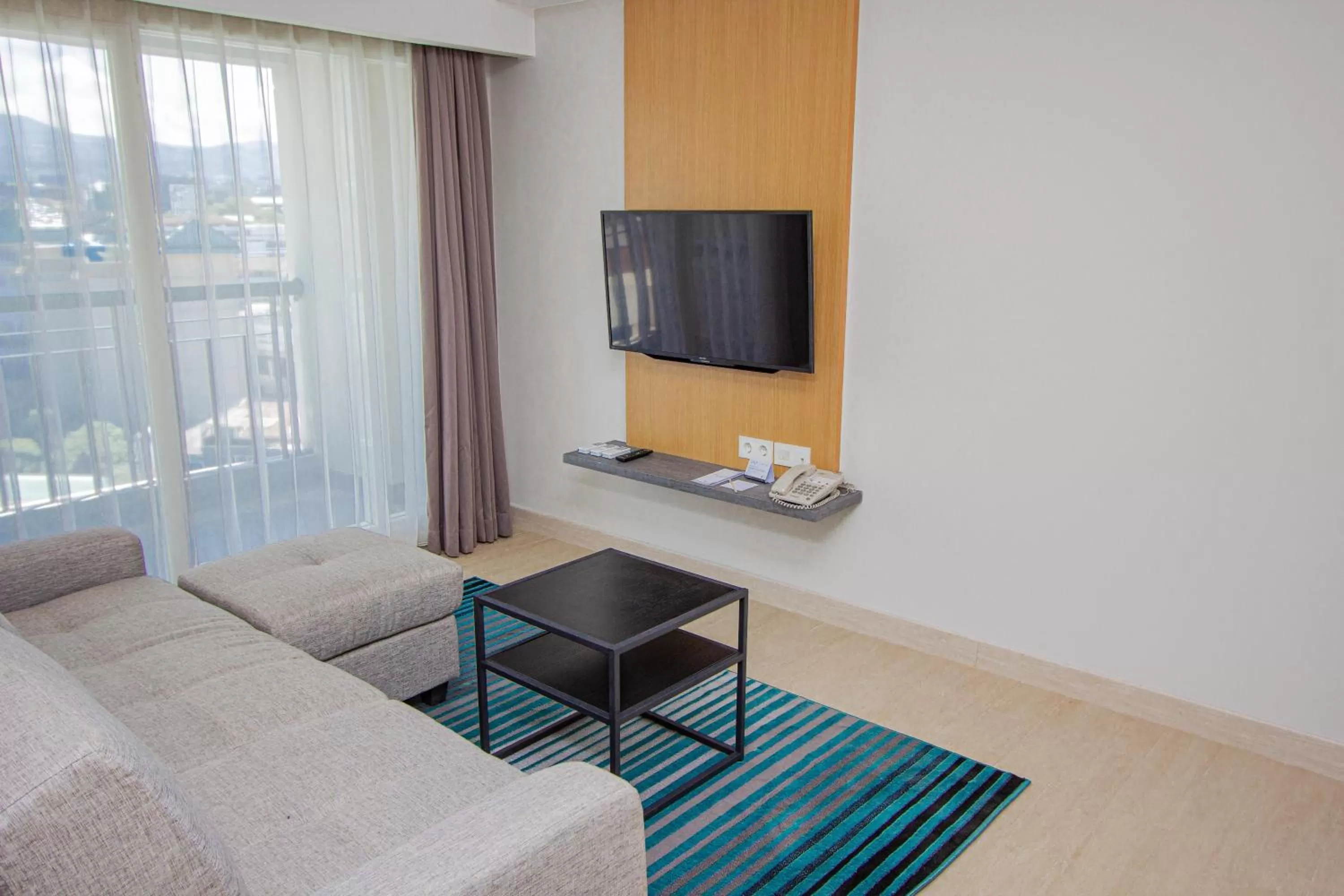 Seating area in Grand Dafam Braga Bandung