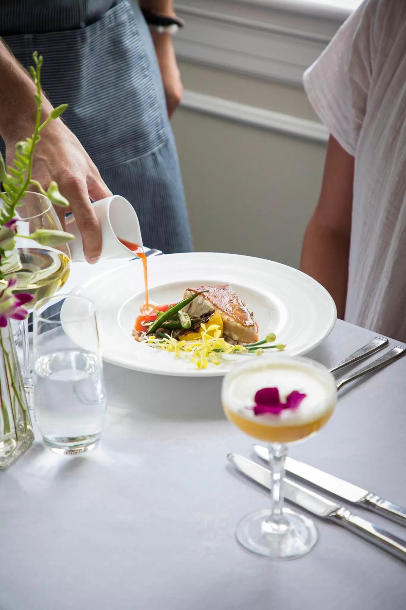 Food and drinks in The Vendue, Downtown Art Hotel