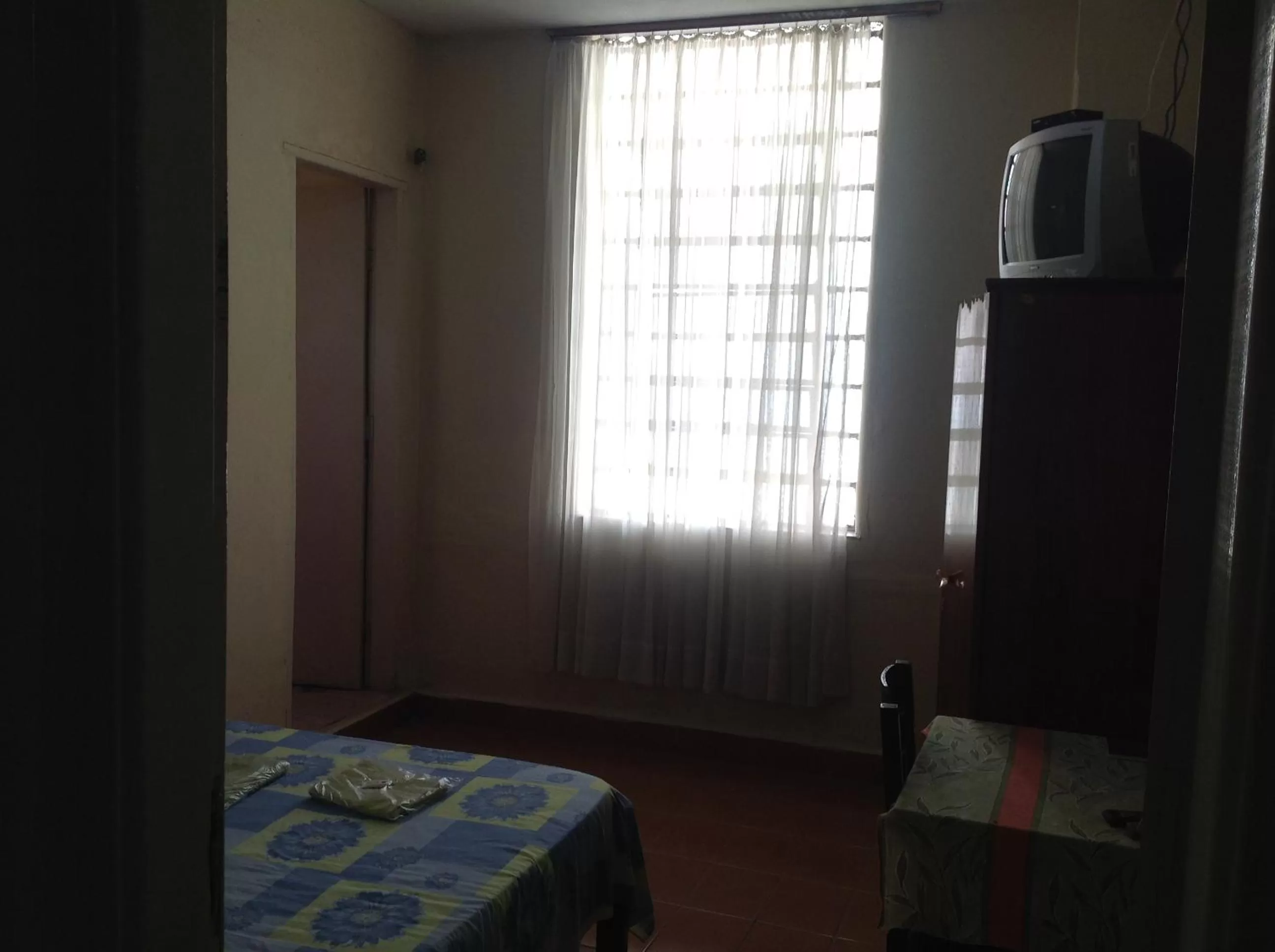 Photo of the whole room, Bed in Hotel Chaves - Quartos Individuais