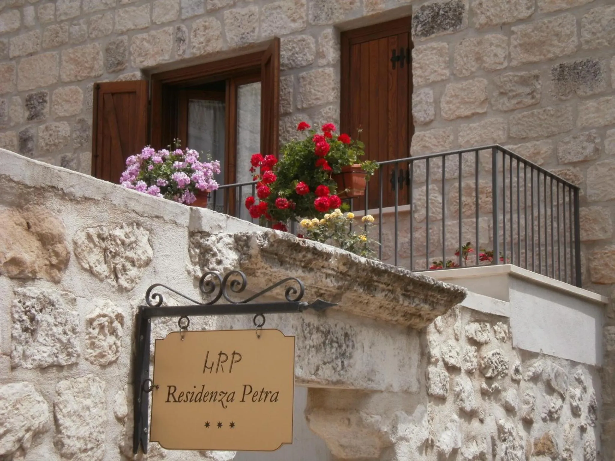 Facade/entrance in Hotel Residenza Petra