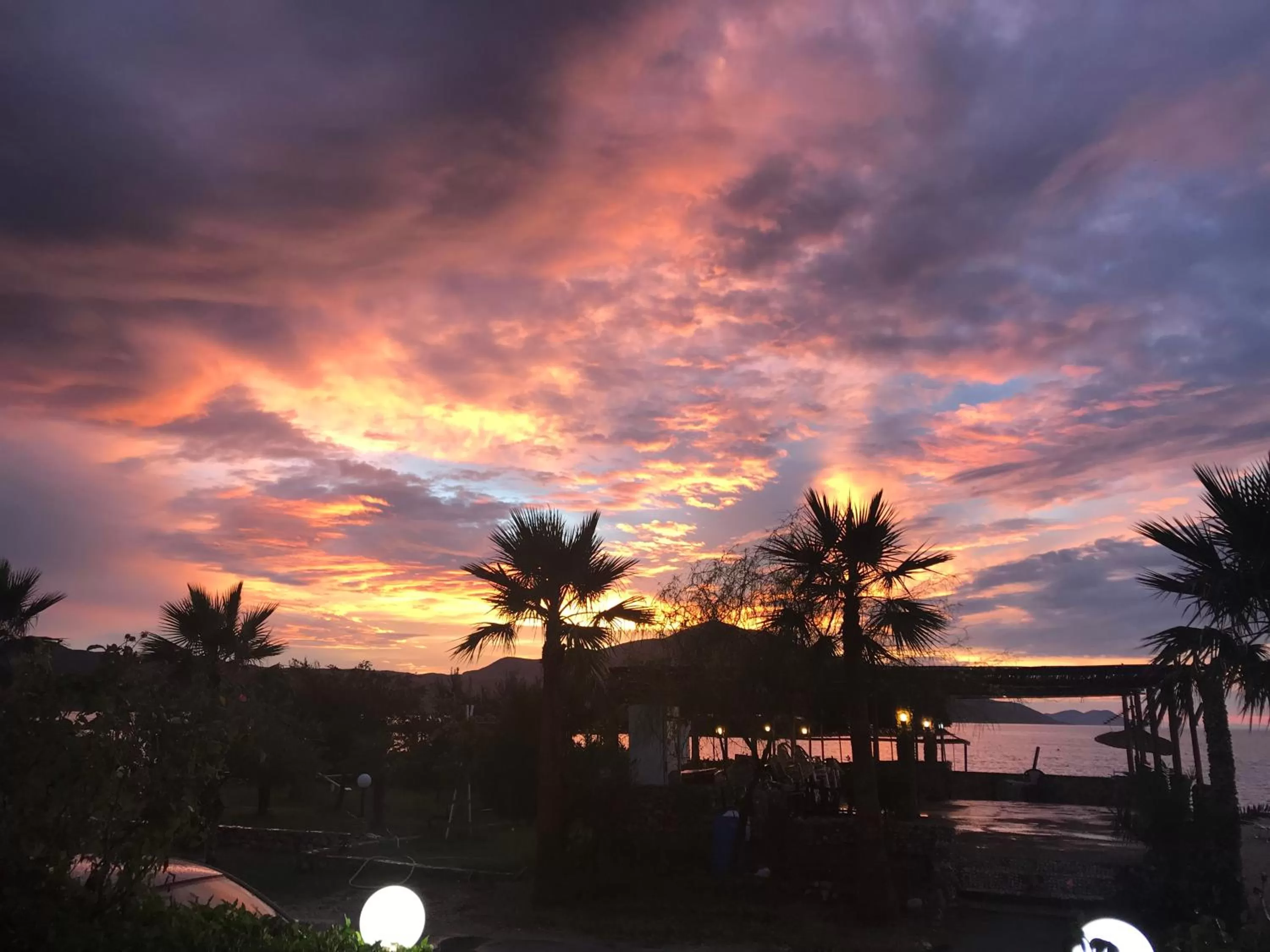 River view, Sunrise/Sunset in Hotel Alba-Gert