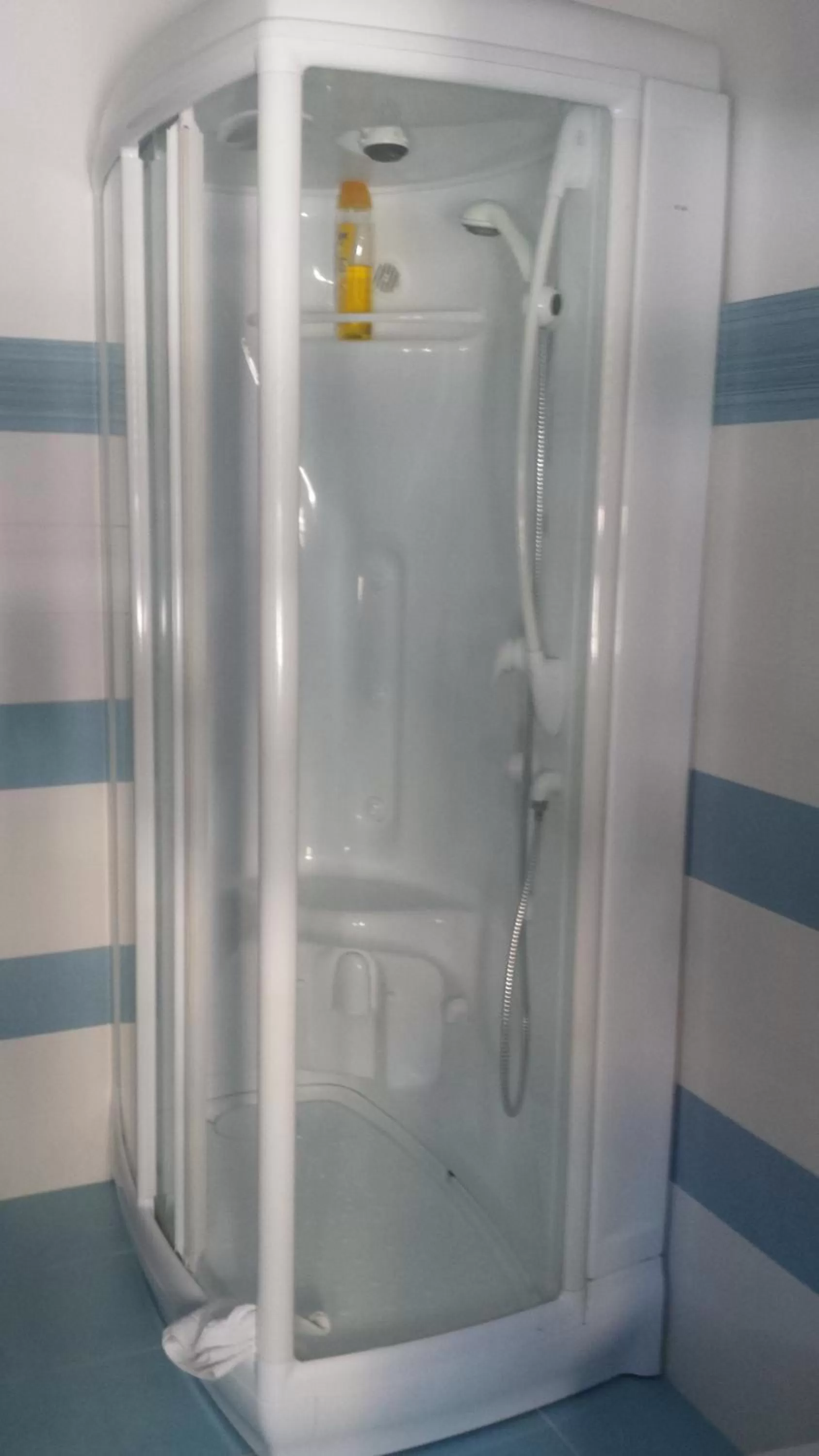 Shower in B&B D'Amare