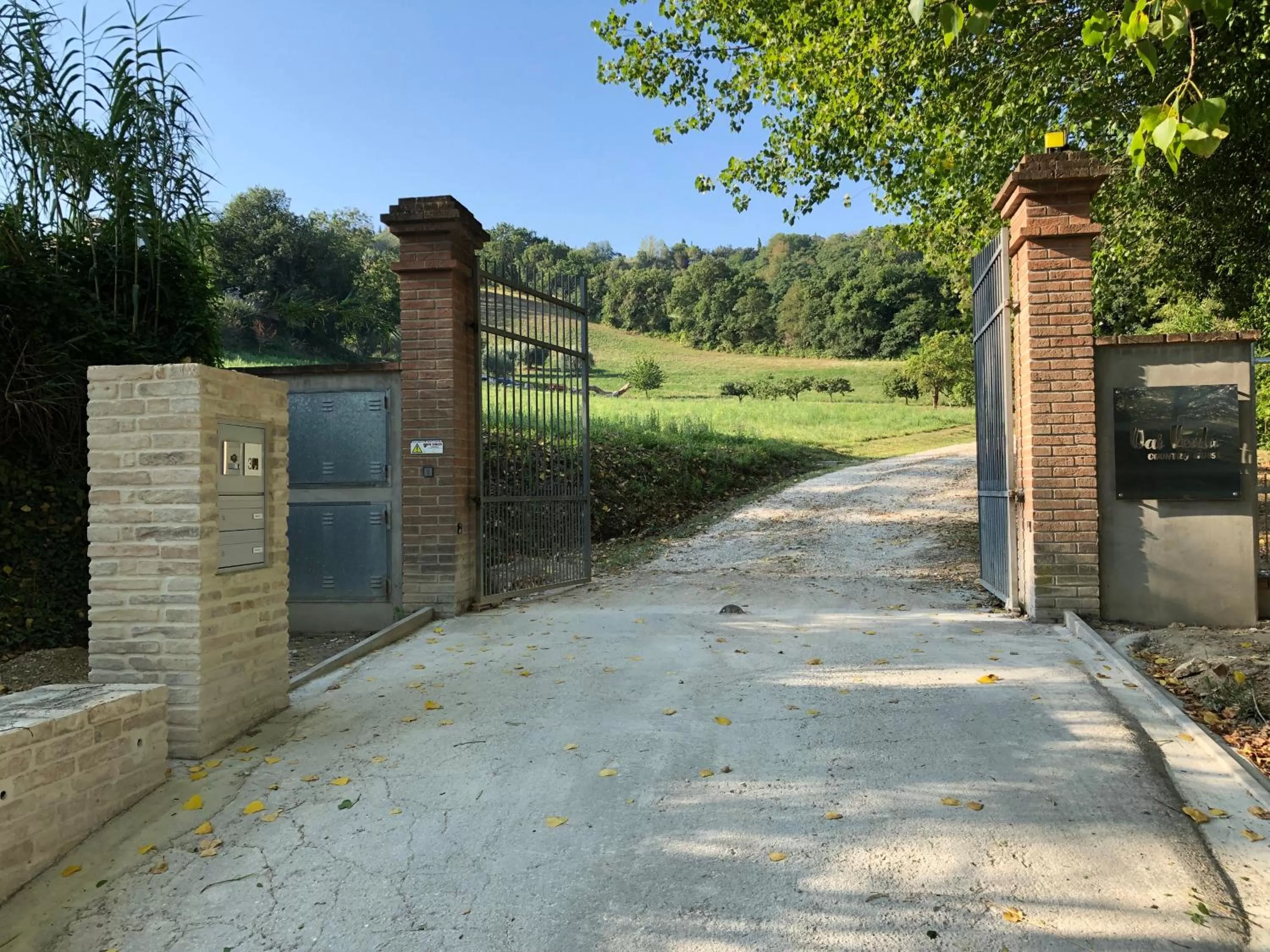 Facade/entrance in Dai Ventu