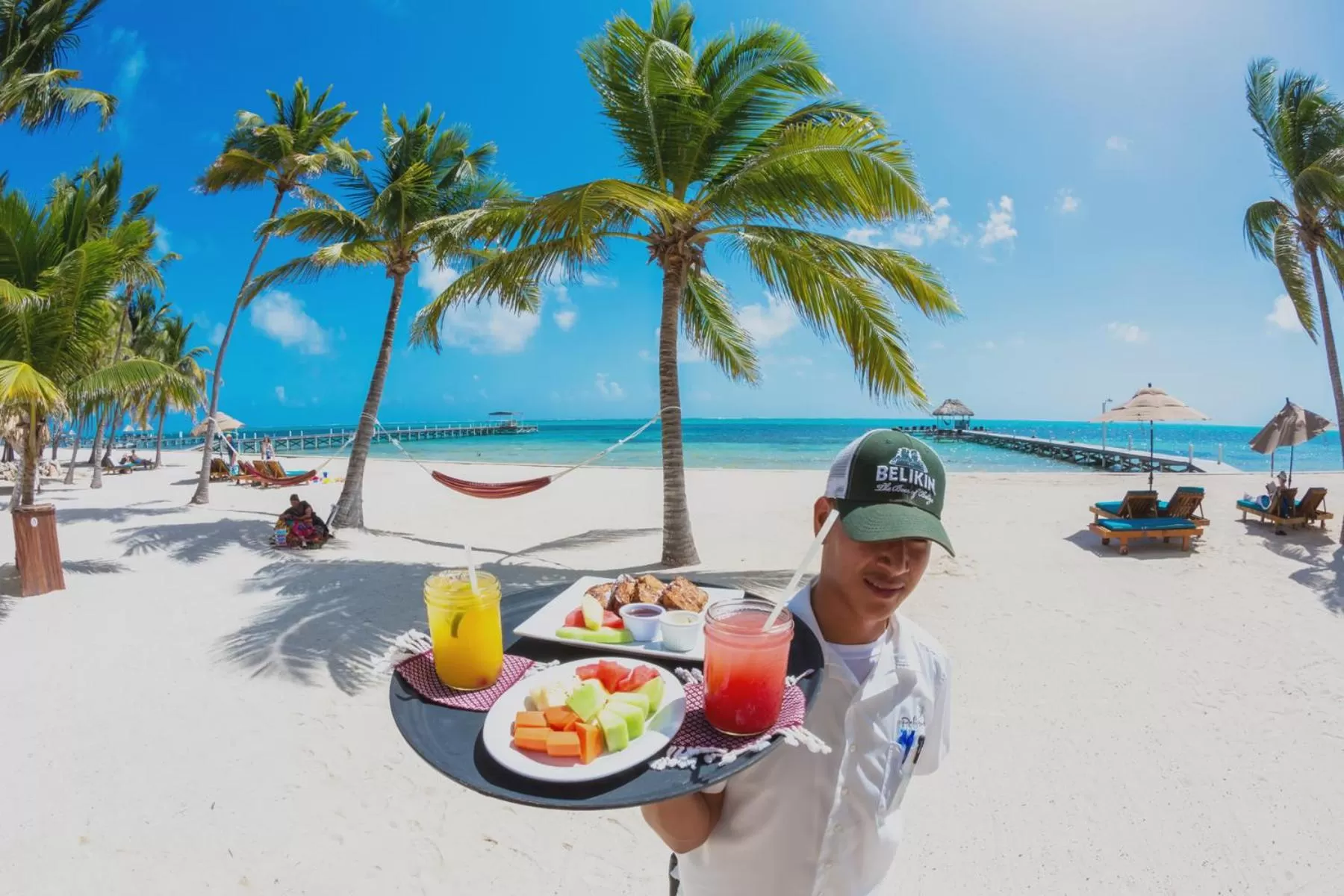 Food and drinks, Beach in Pelican Reef Villas Resort