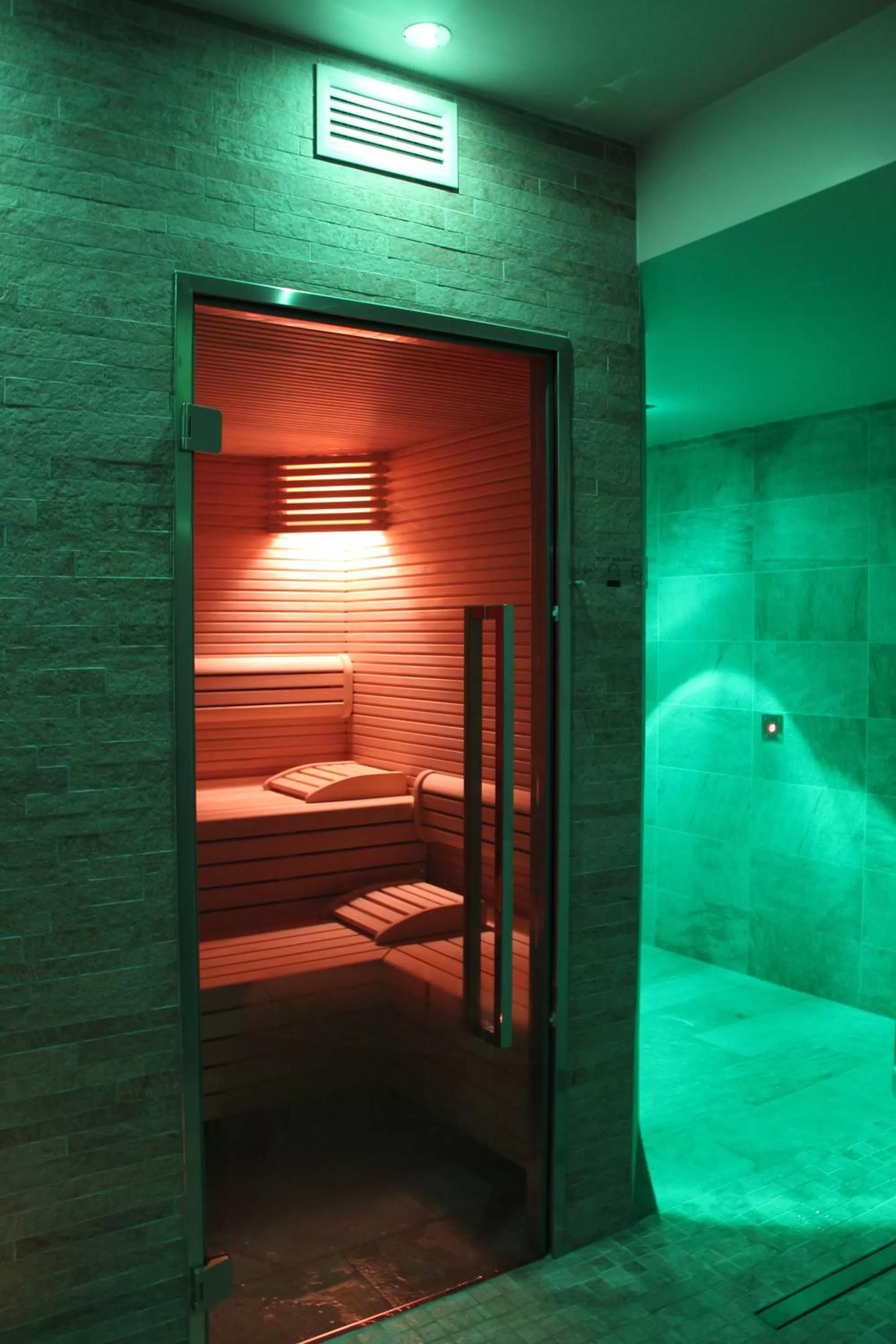 Massage, Bed in Residence Villa Paradiso