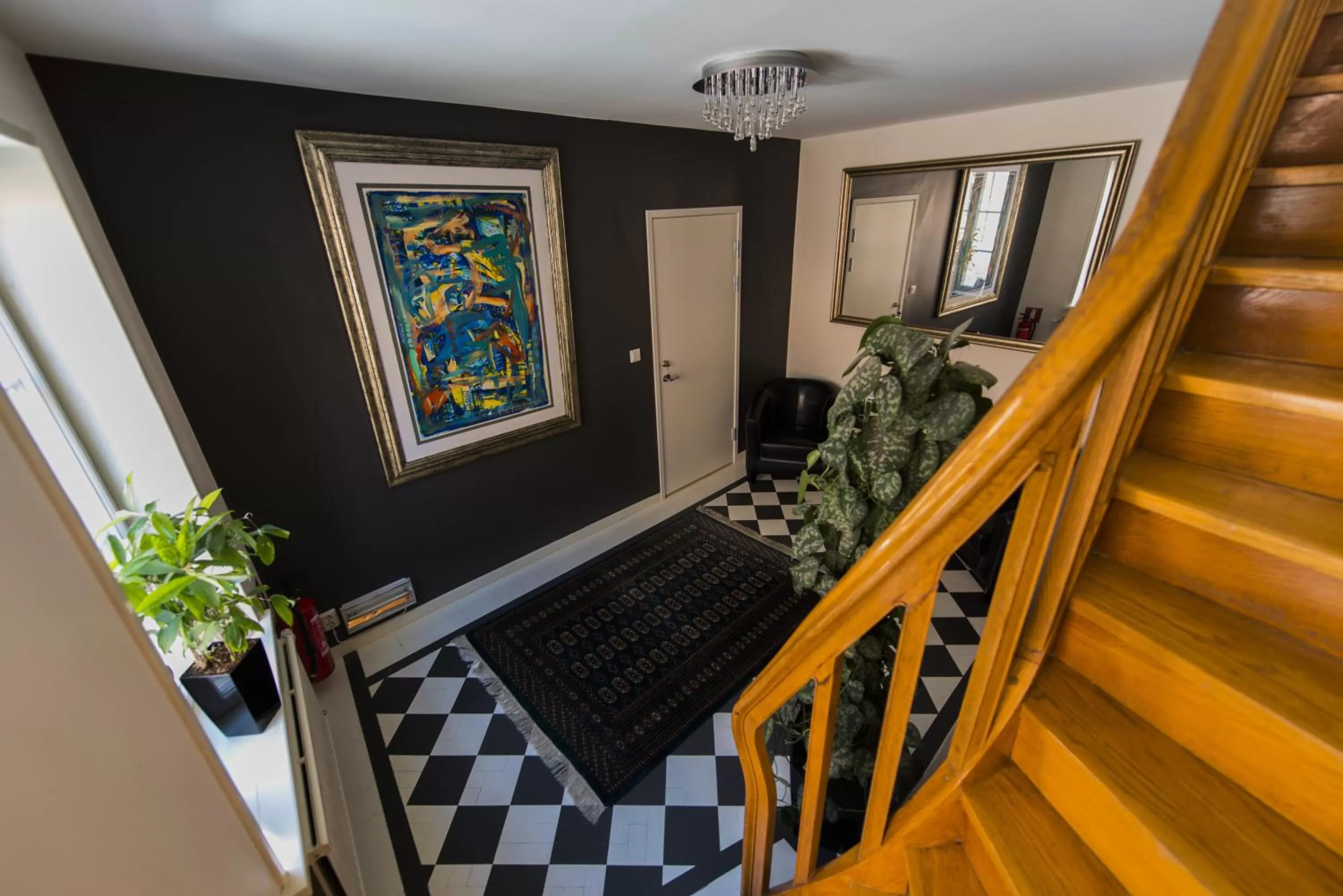 Decorative detail in Magles Smiley Inn