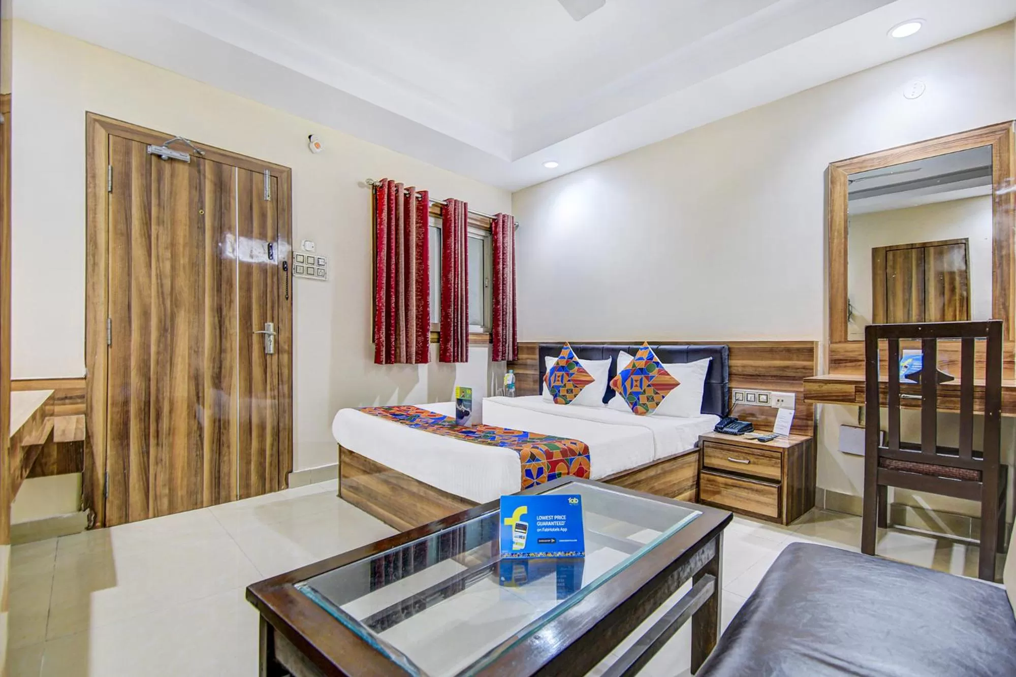 Bedroom, Bed in Via CT Palace