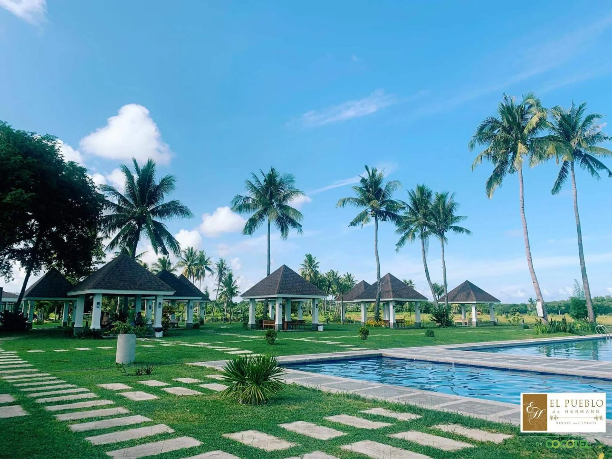 Property building in El Pueblo De Hermano by Cocotel