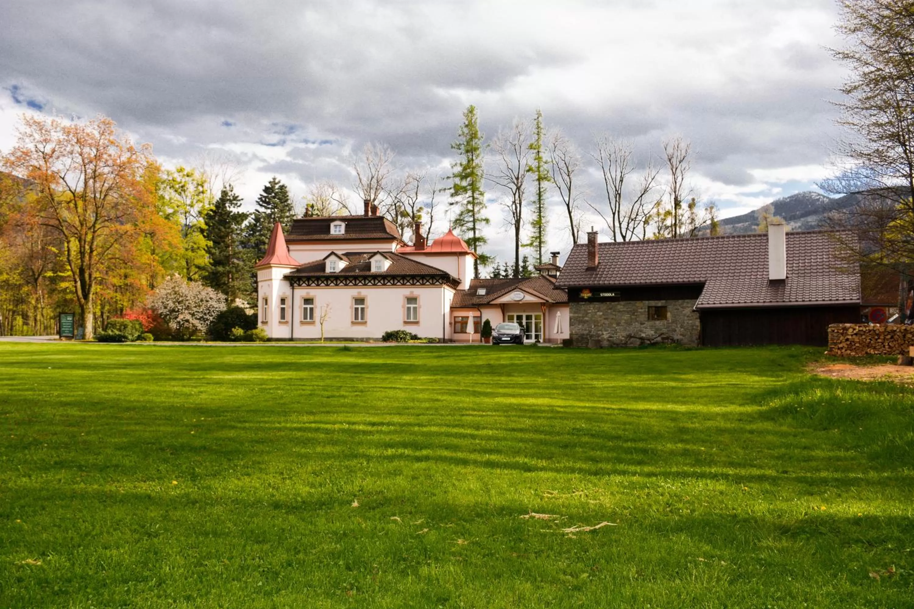 Garden in Hotel Zámeček na Čeladné