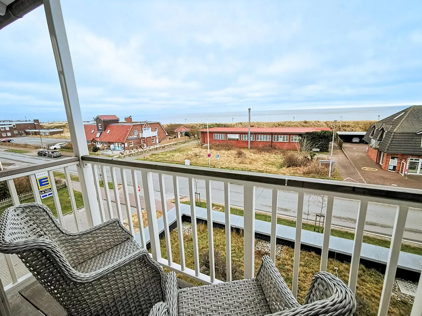 Balcony/Terrace in Easy Living