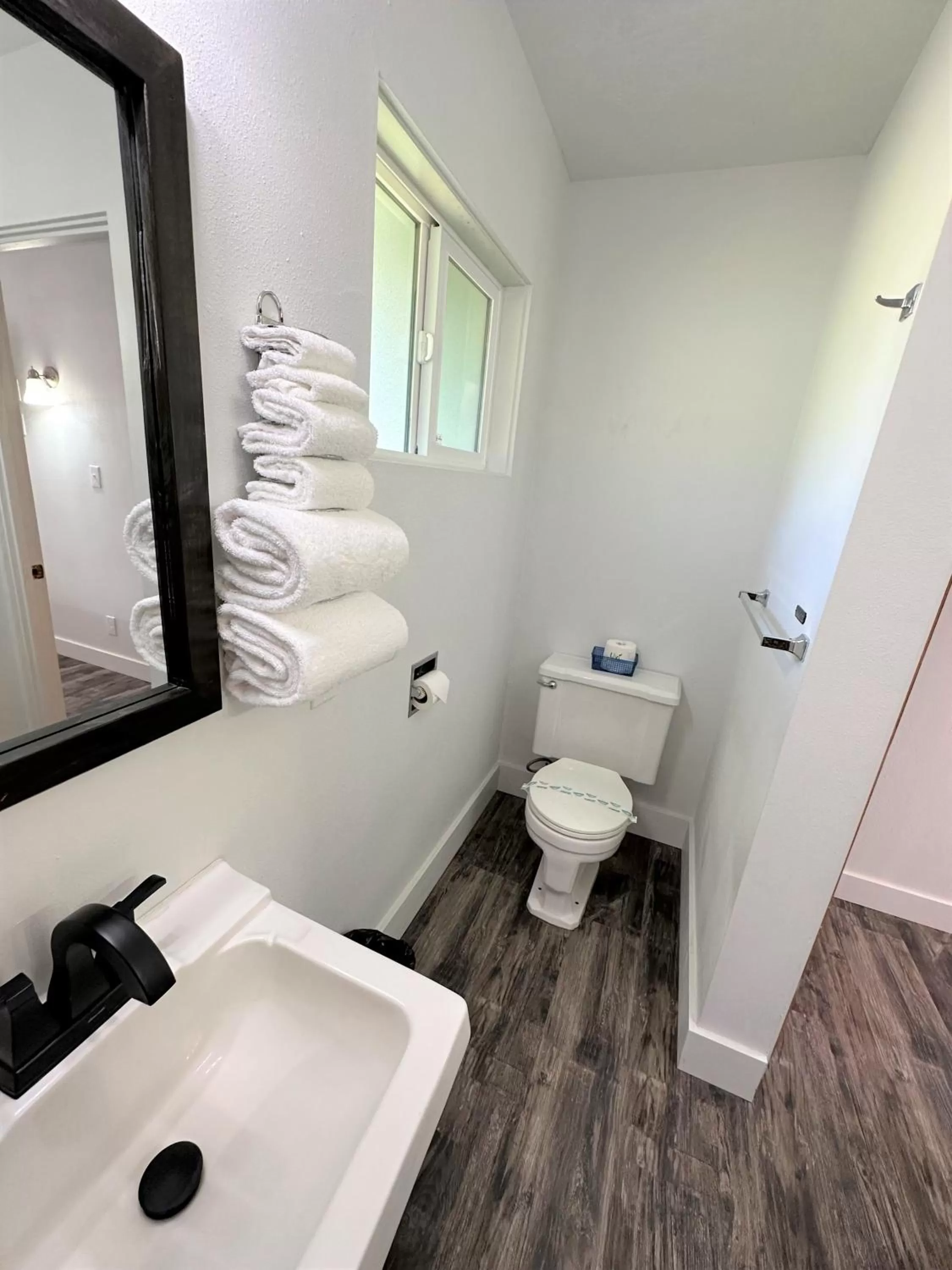 Bathroom in Myrtle Lane Inn