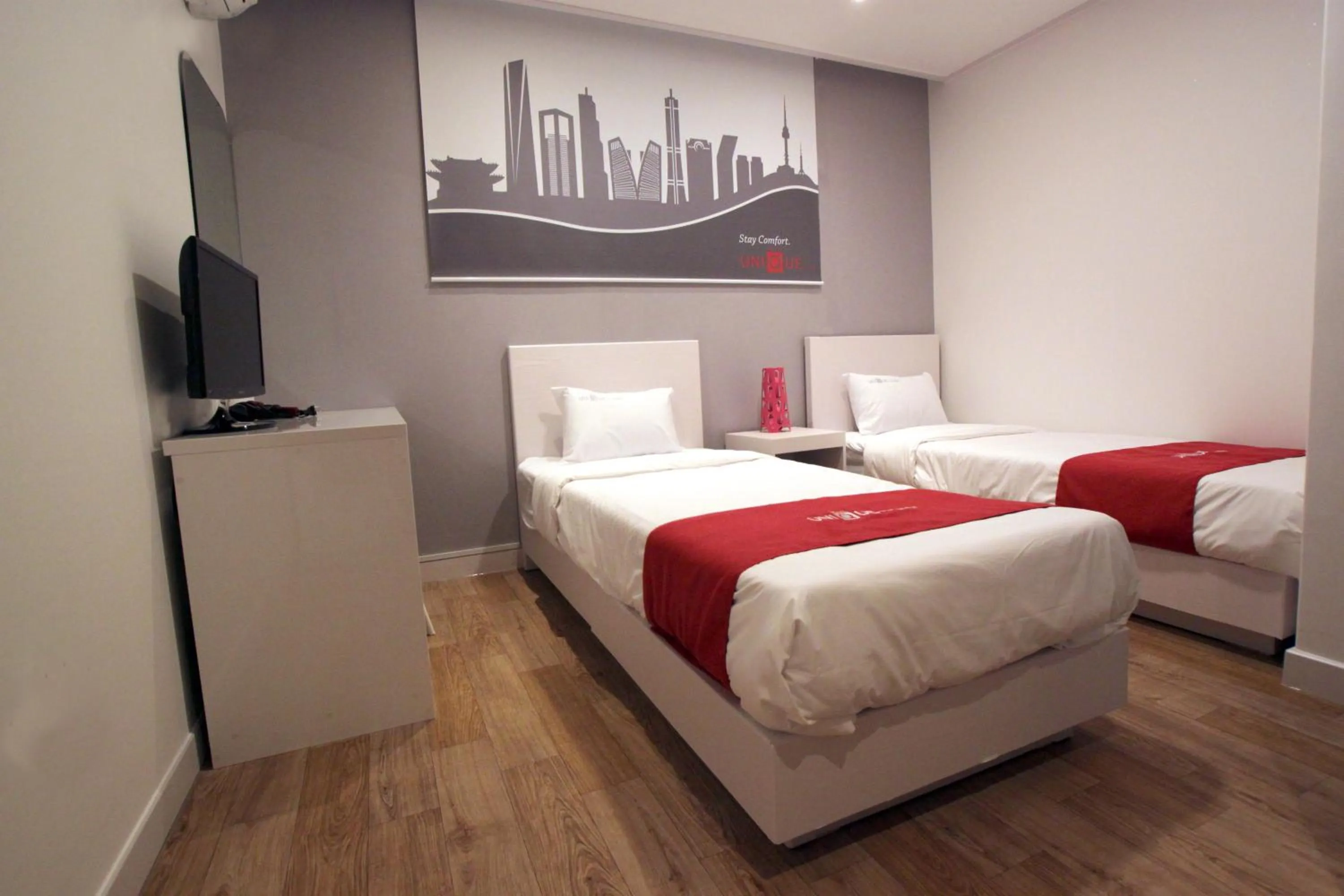 Bed in Hotel Unique by Foret