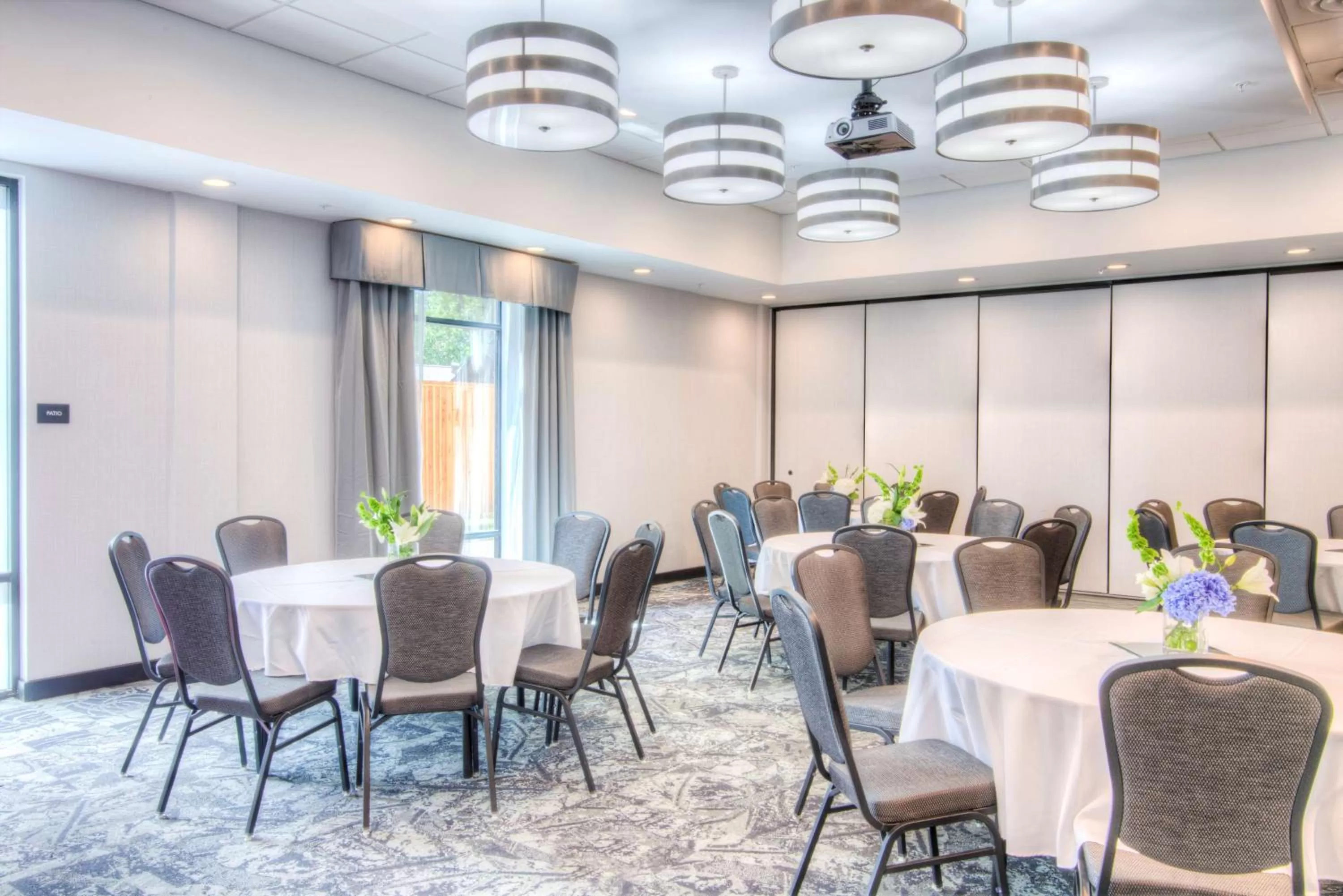 Meeting/conference room in Hampton Inn Houston I-10 East, TX