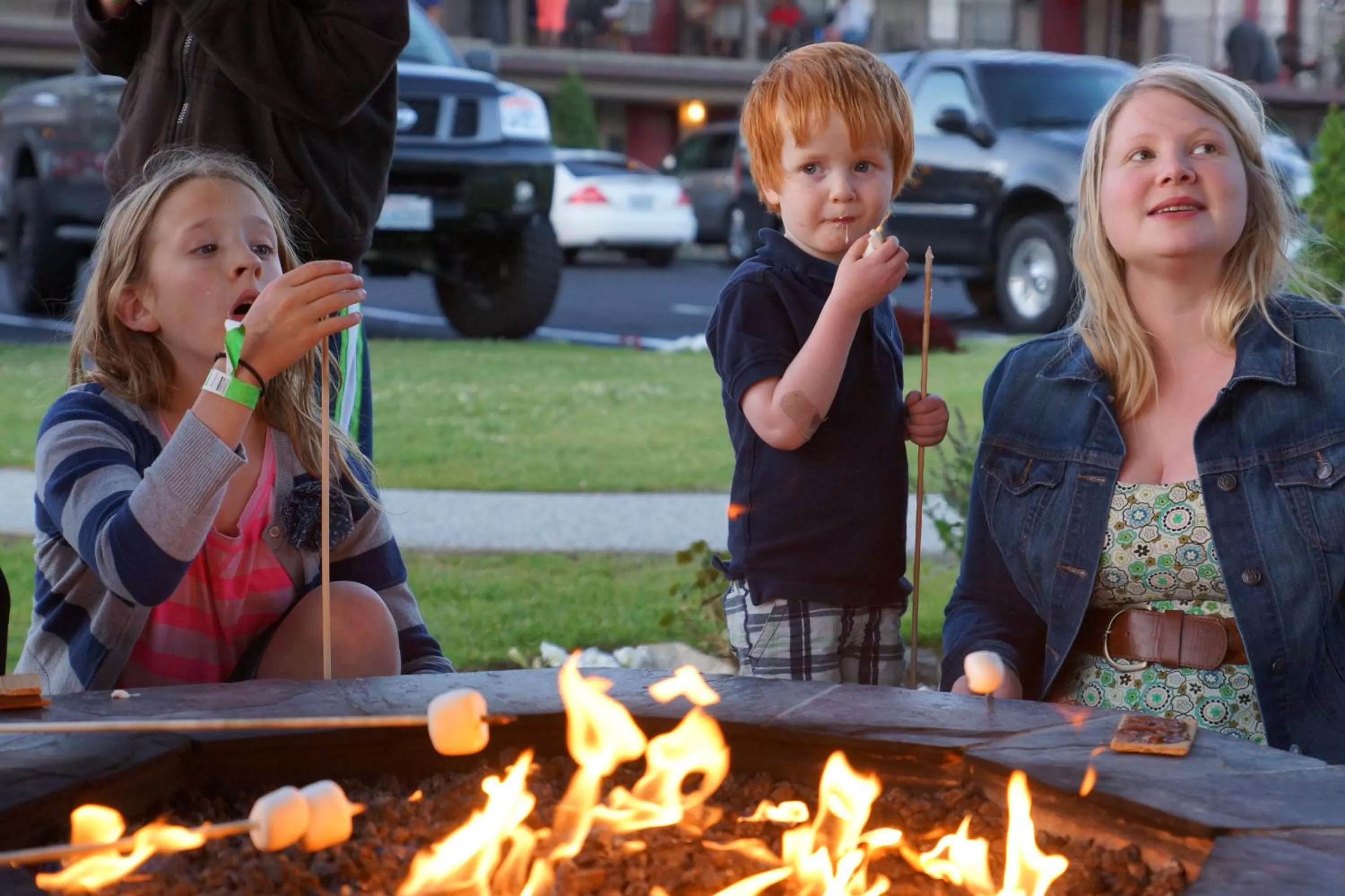 People in Mountain View Lodge