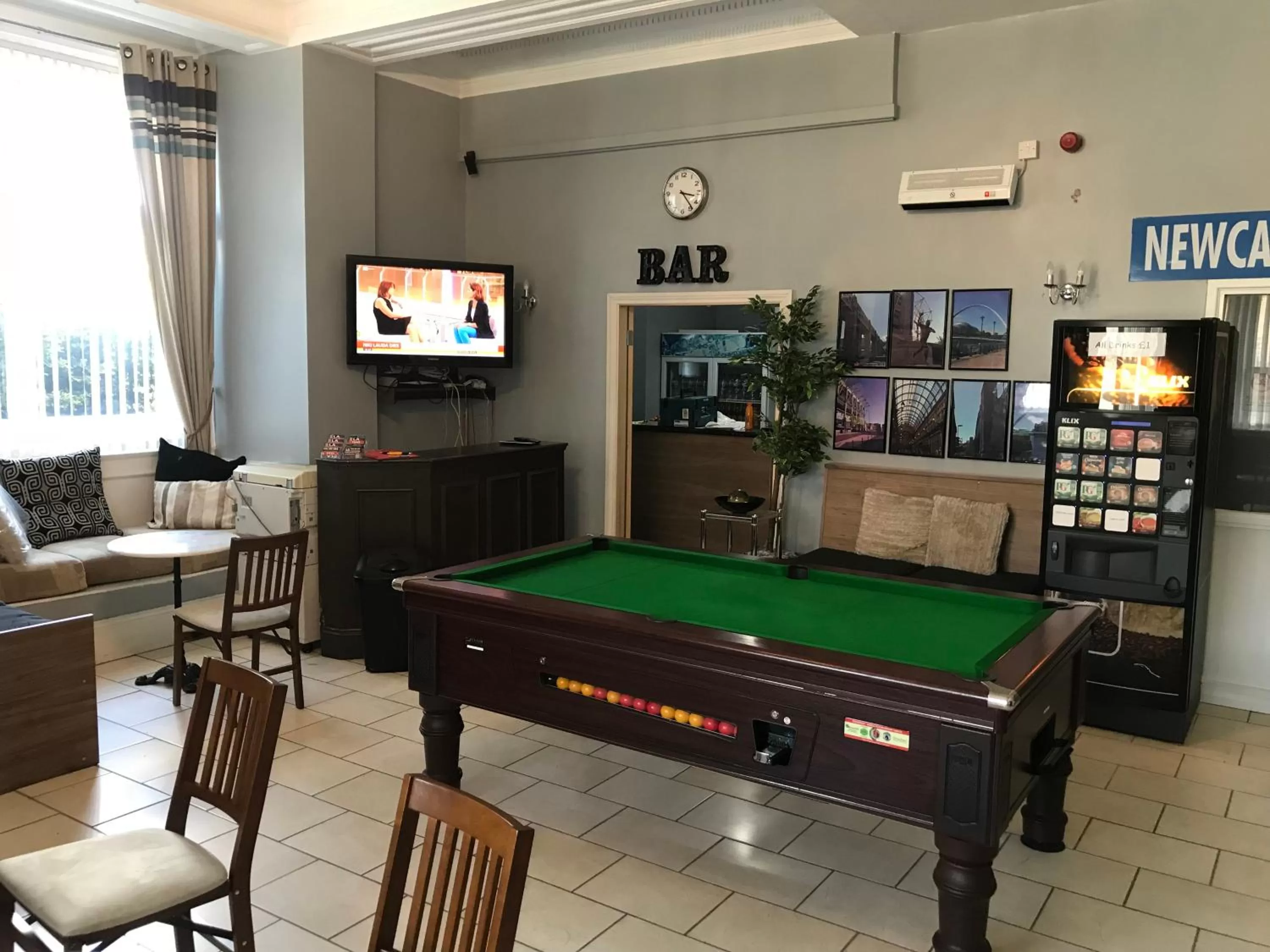 Lounge or bar in Newcastle West Hotel & Bar