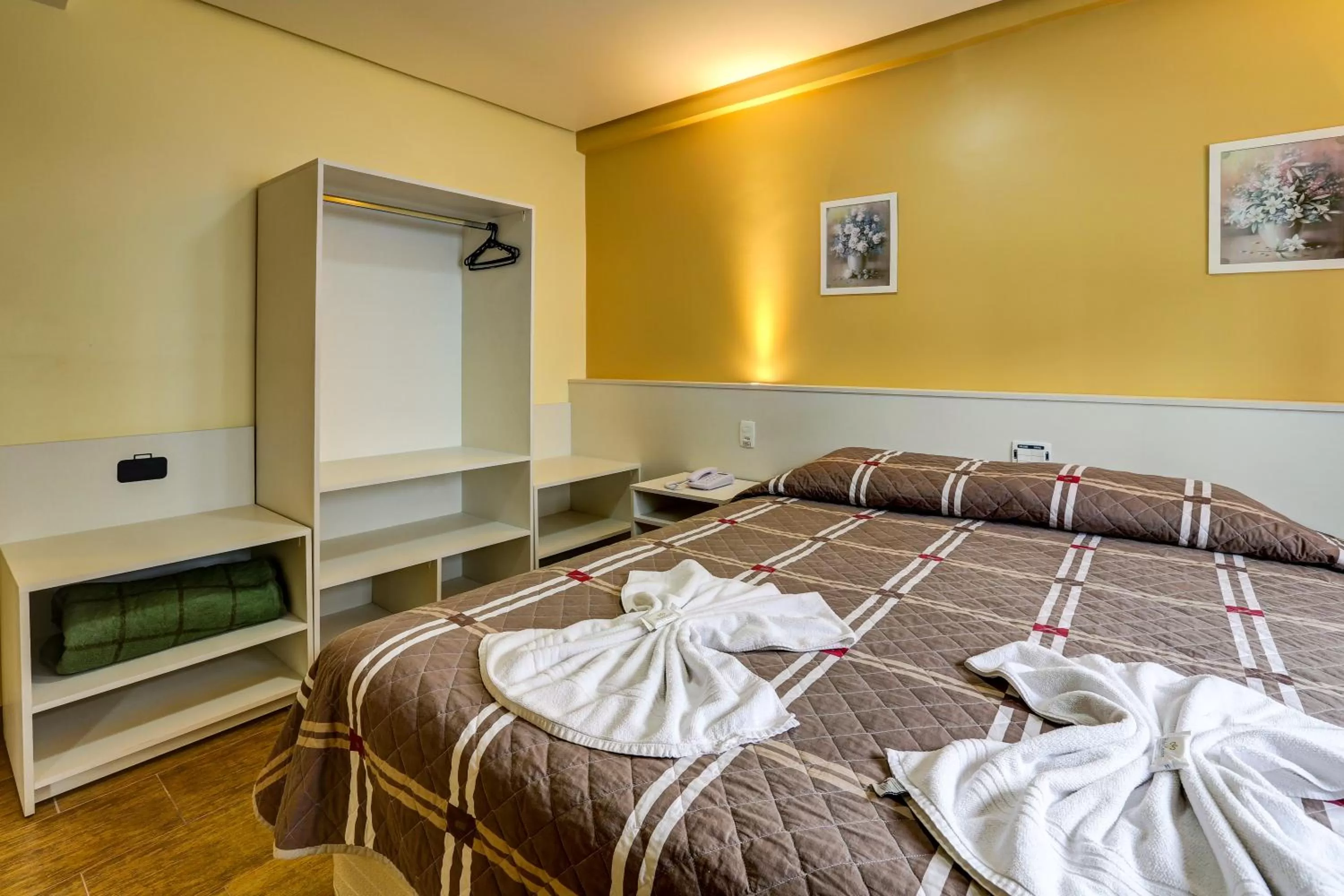 Photo of the whole room, Bed in Hotel Erechim