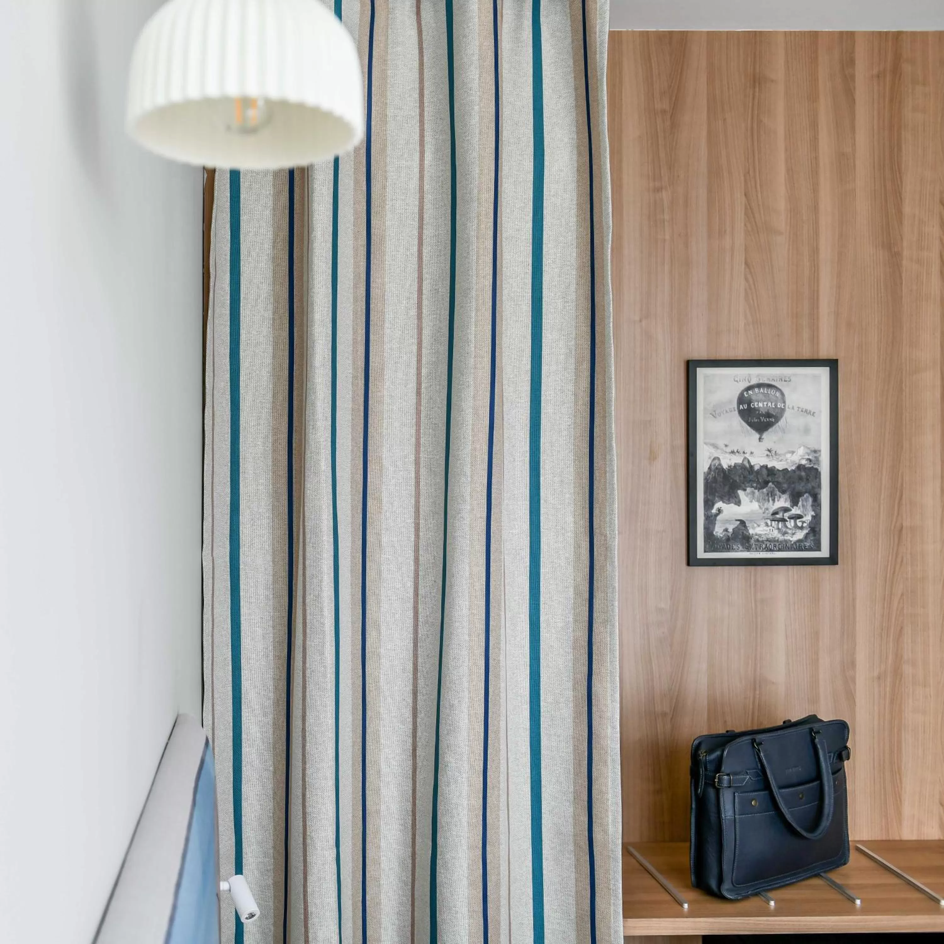 Bed in Hôtel Jules Verne Biarritz